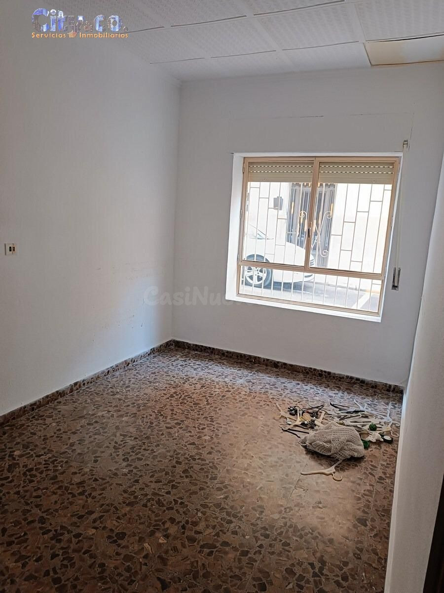 Piso en Bajo en Alguazas de 4 habitaciones - foto 2