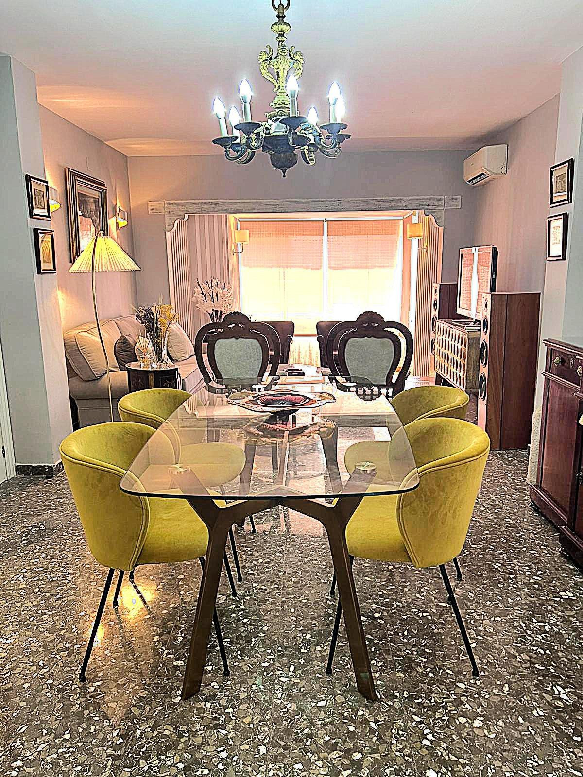Piso de 4 dormitorios, tres baños , decima planta, esquina , - foto 4