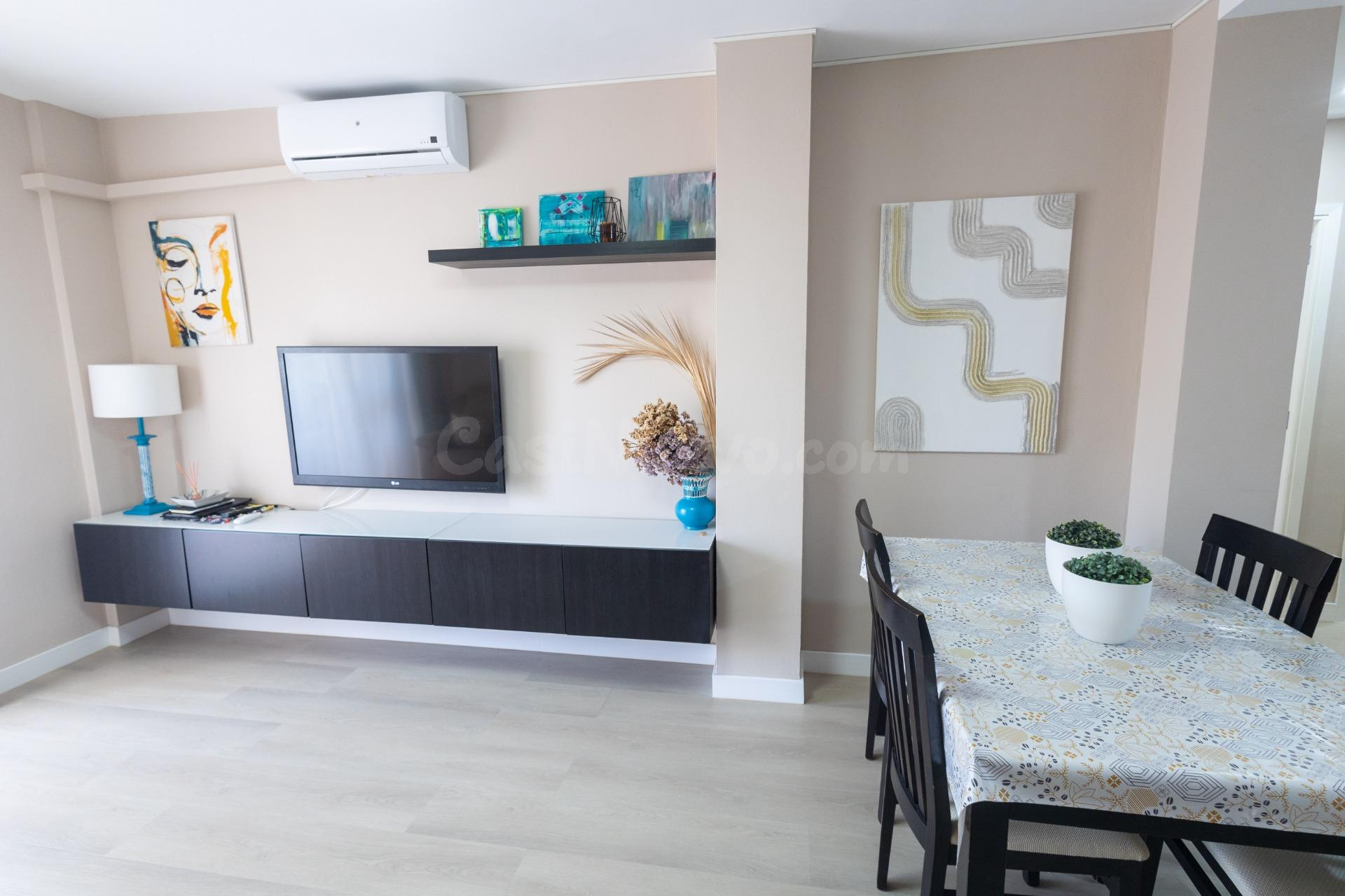 PRECIOSO PISO EN REGLA CON ASCENSOR Y TOTALMENTE REFORMADO! - foto 4