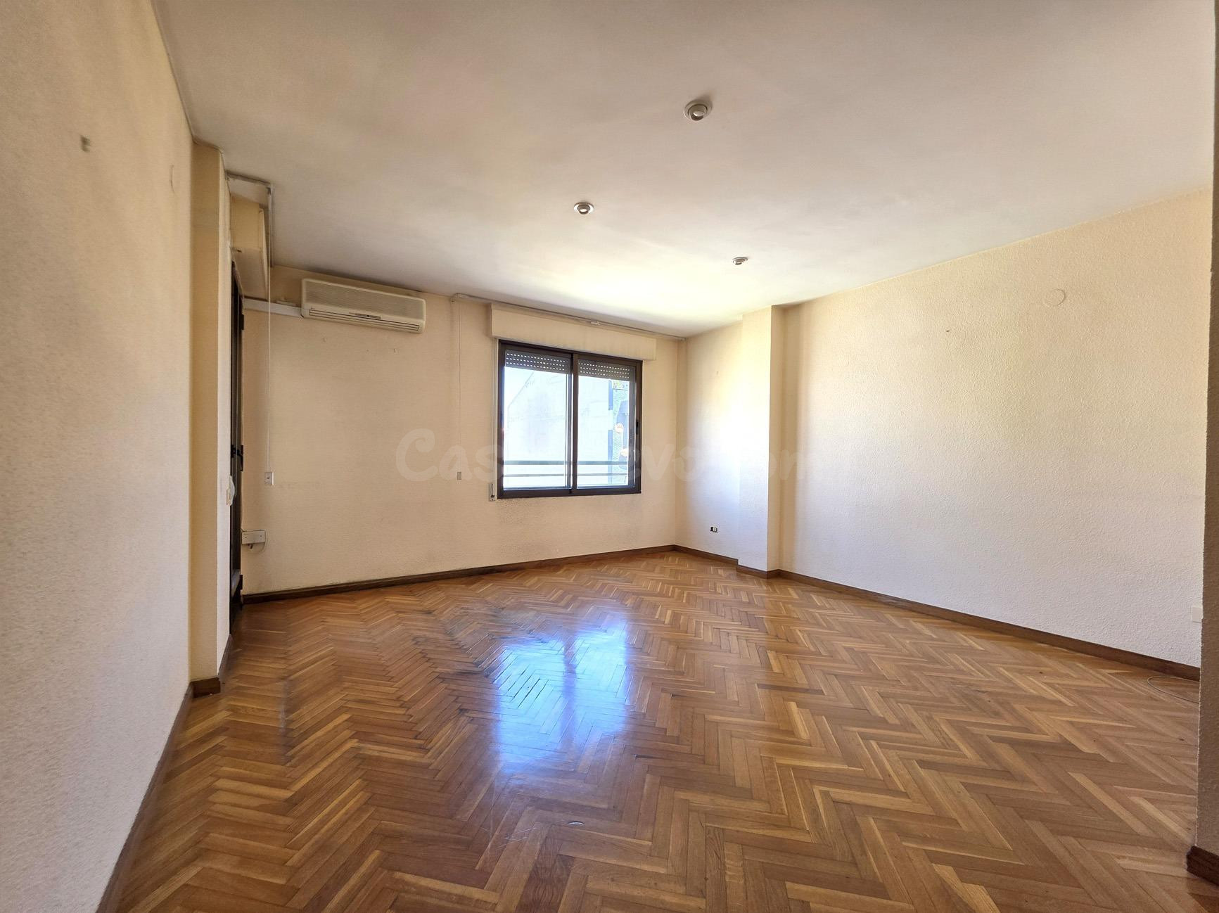 Se vende ático dúplex en avenida Hermanos Bou, junto al Muse - foto 3