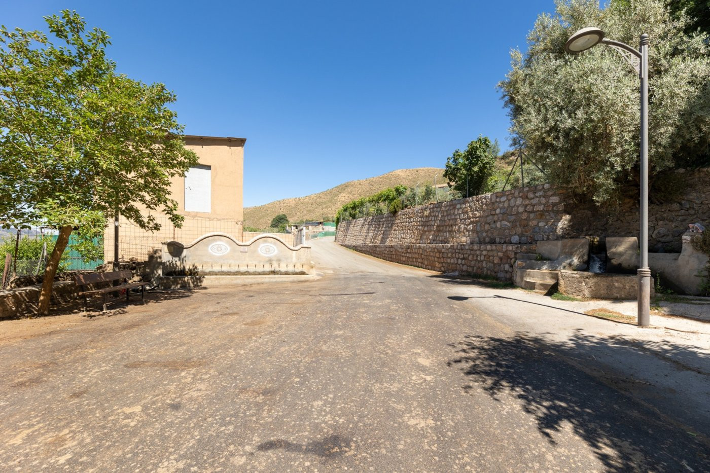 Venta de 6.634 m2 de suelo urbano en Güejar Sierra (Granada)