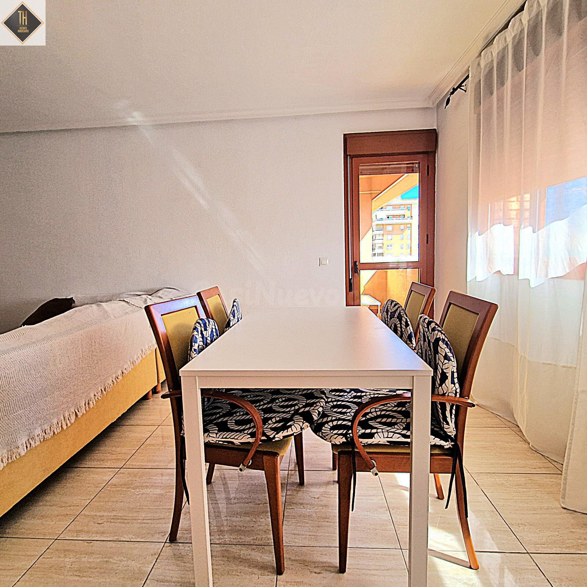 habitación para chicas estudiantes en piso de 4 dormitorios - foto 4