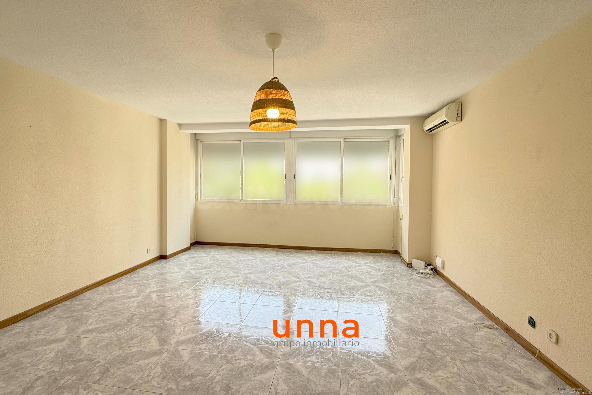 No, no es IA. Es un piso a reformar en pleno centro de Mósto