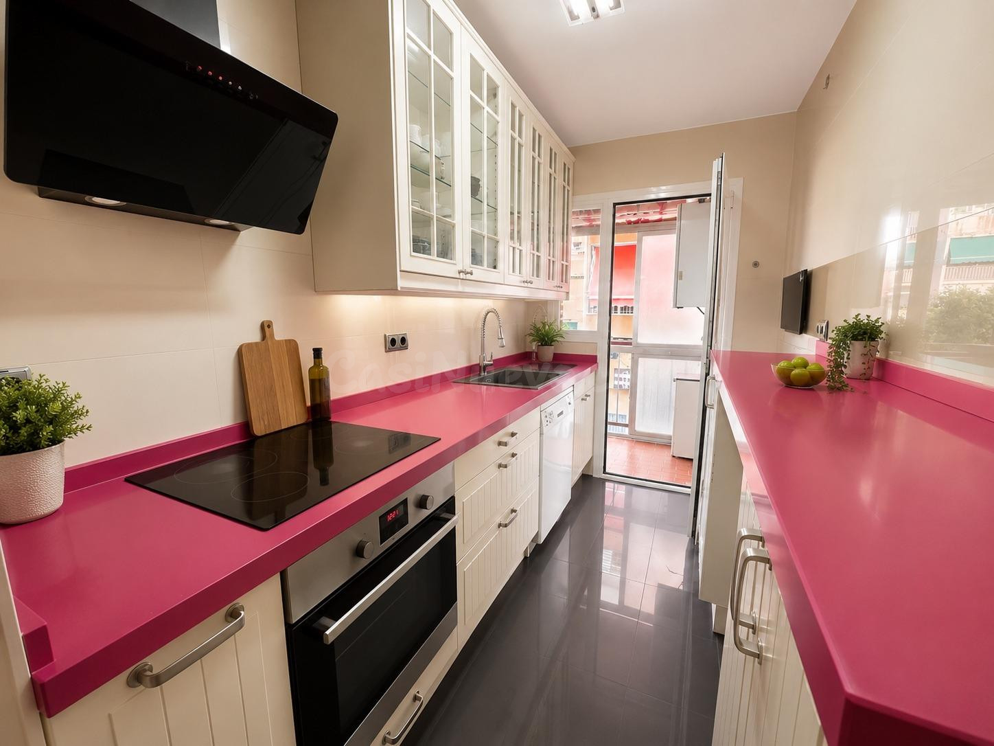 PISO CÉNTRICO - PRIMERO SIN ASCENSOR  DE 3 DORMITORIOS, 2 BA - foto 4