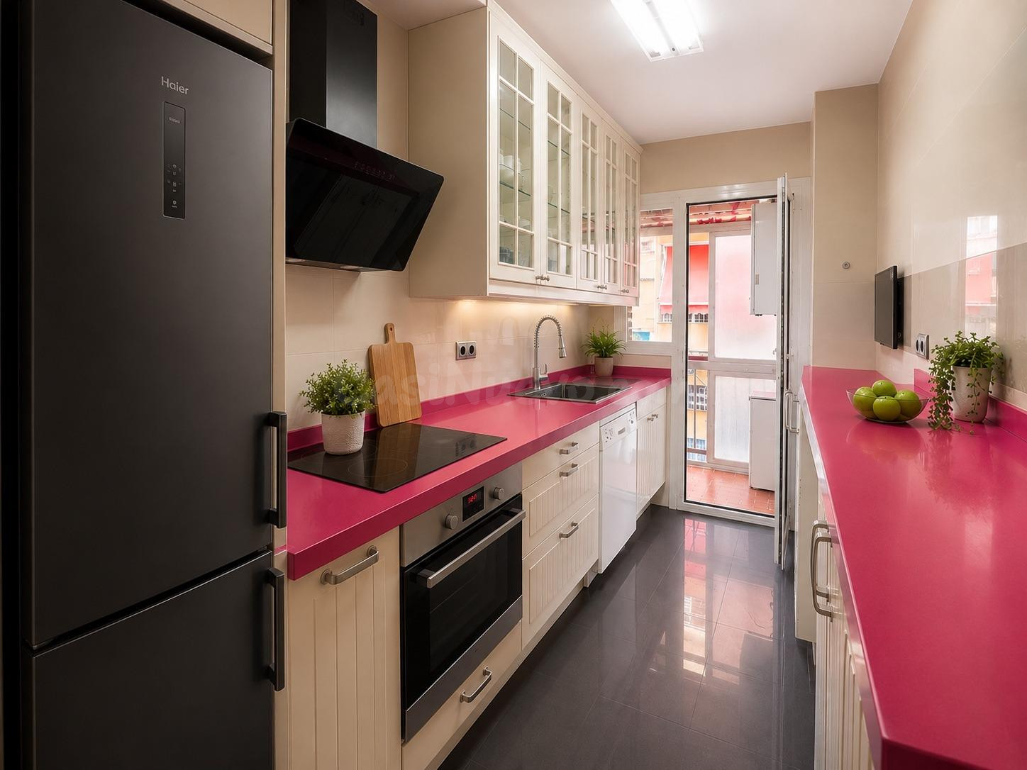 PISO CÉNTRICO - PRIMERO SIN ASCENSOR  DE 3 DORMITORIOS, 2 BA - foto 5