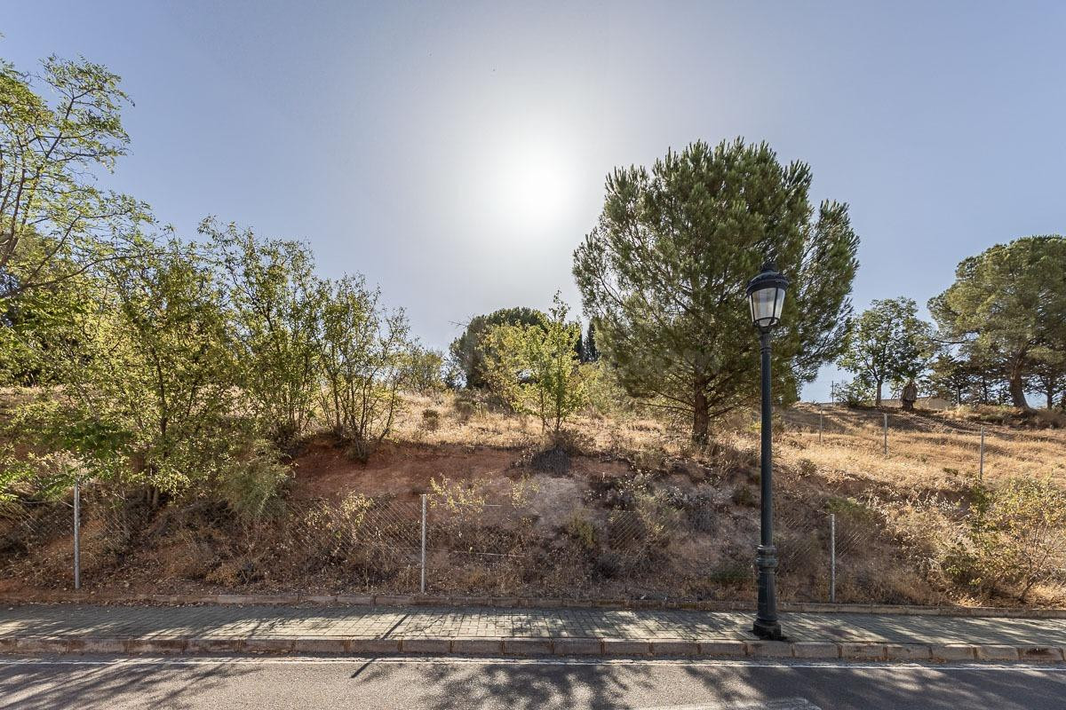 PARCELA 610 M2 EN CORTIJO DE LA LUZ, OTURA.