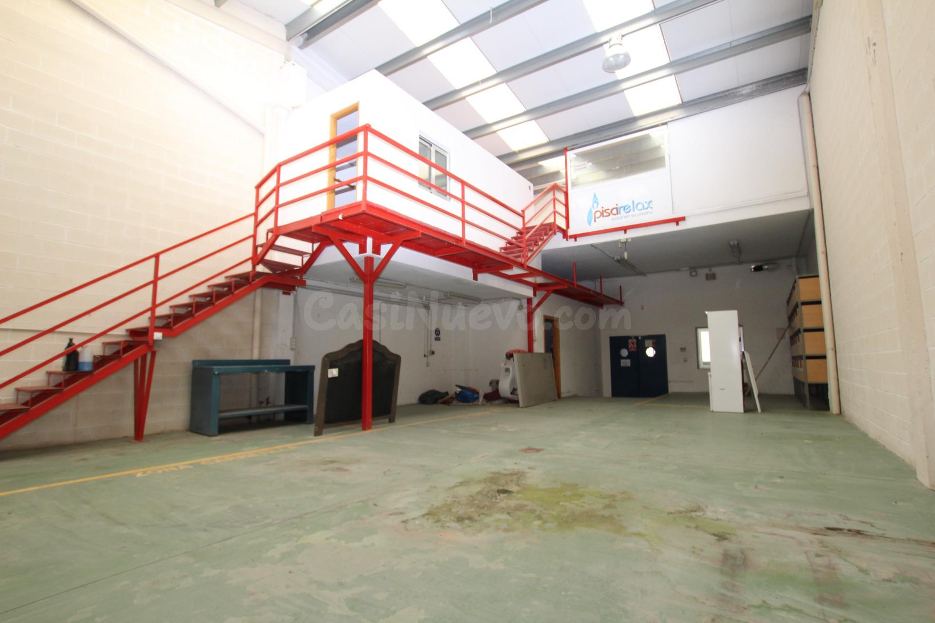 Local comercial 524m² en venta - Aragon