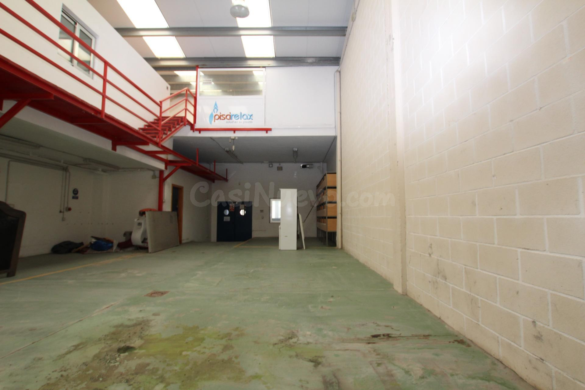 Local comercial 524m² en venta - Aragon - foto 3