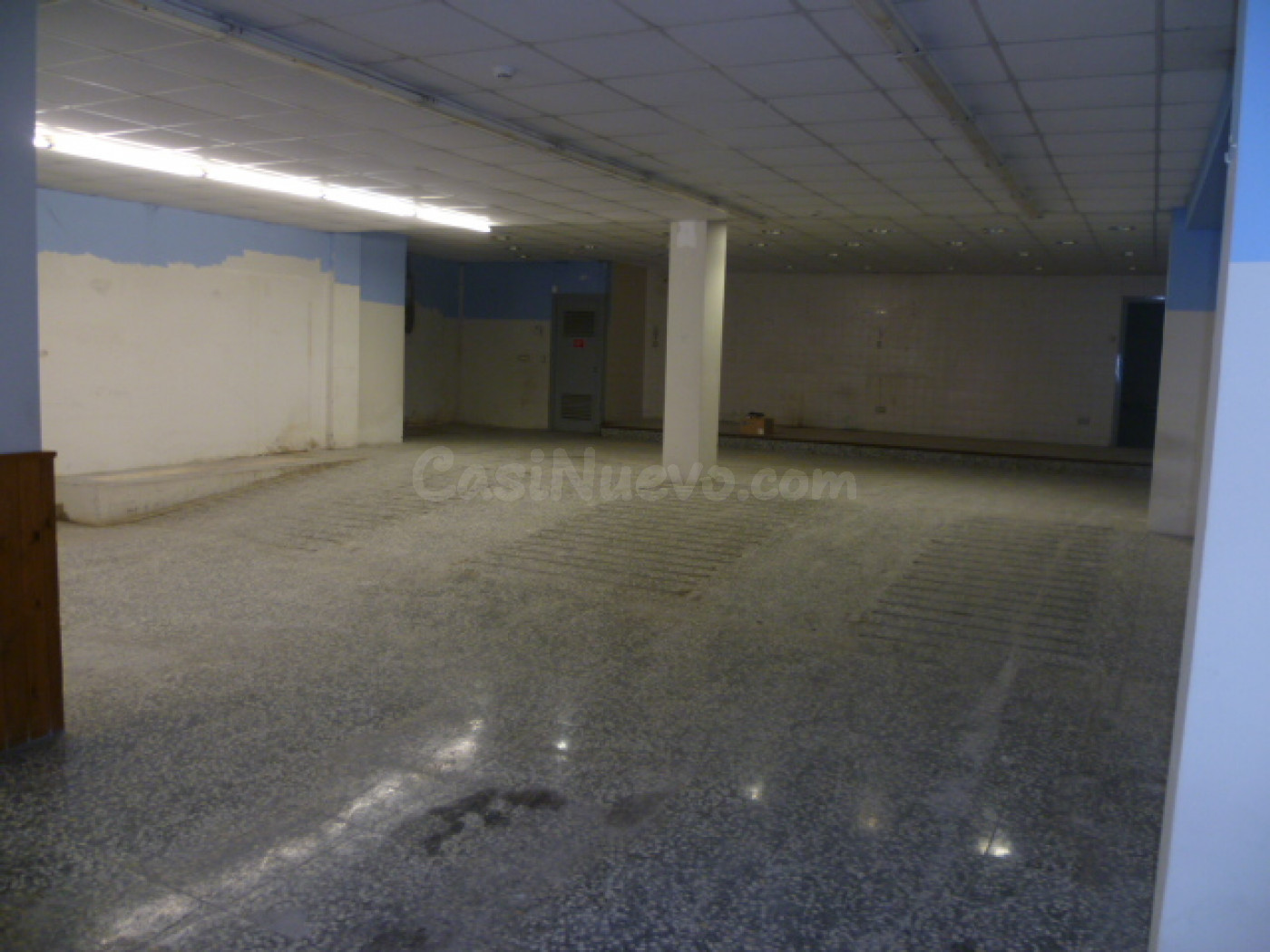 Local comercial 300m² en alquiler - BARRI SAN MAURO - foto 5