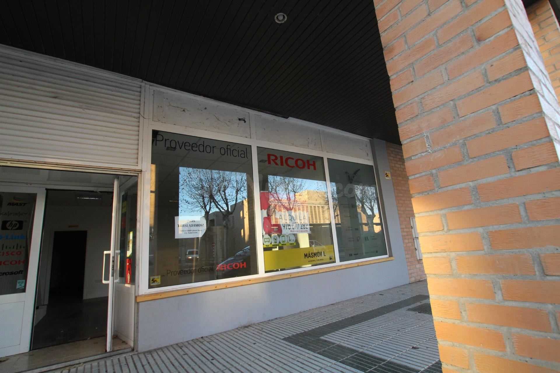 Local comercial 102m² en alquiler - Aragon