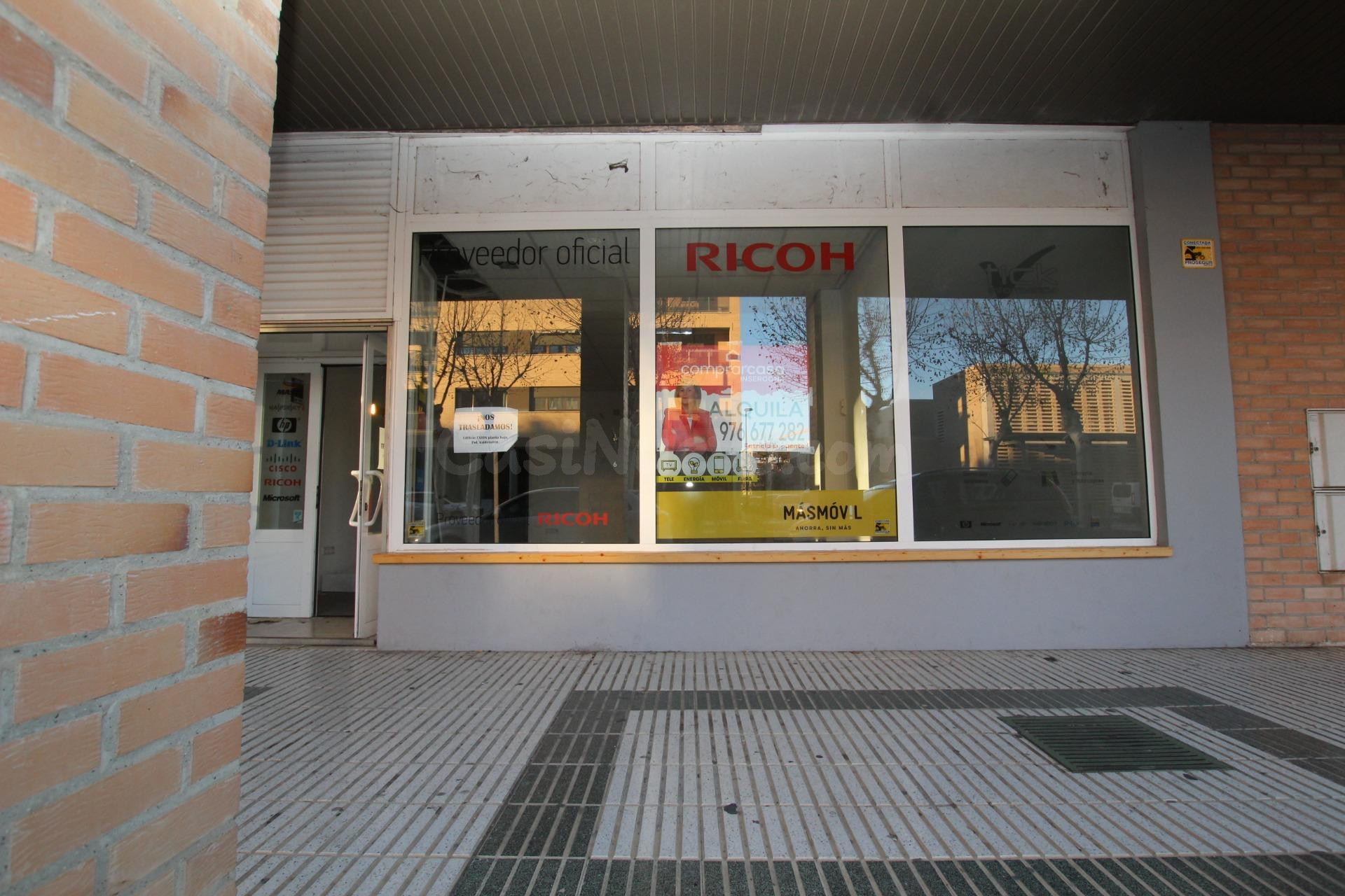 Local comercial 102m² en alquiler - Aragon - foto 2