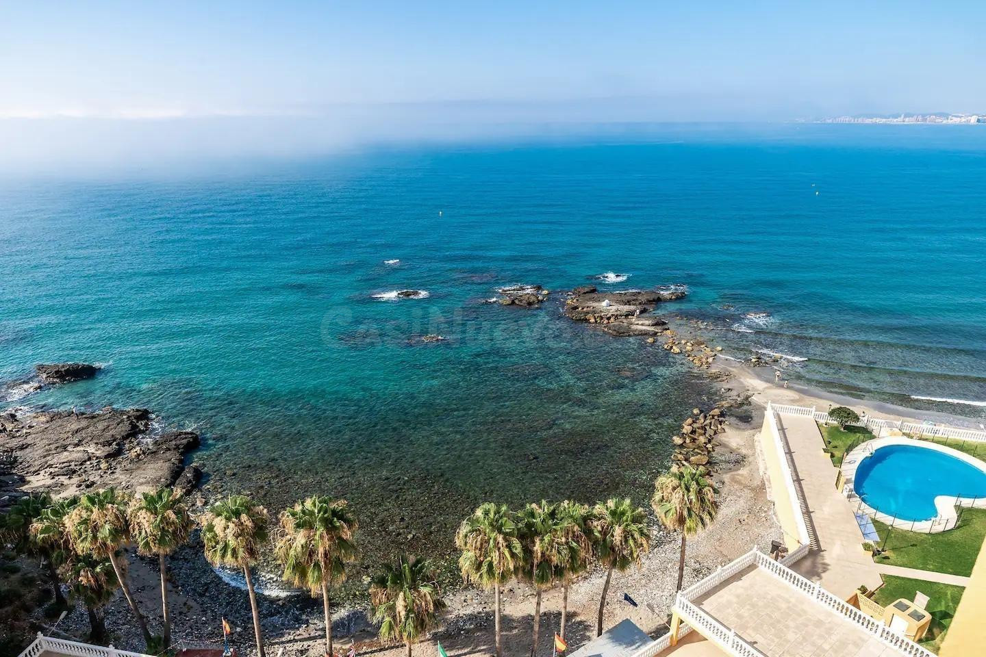 ESPECTACULAR PISO EN TORREMUELLE BENALMÁDENA CON VISTAS AL M - foto 3