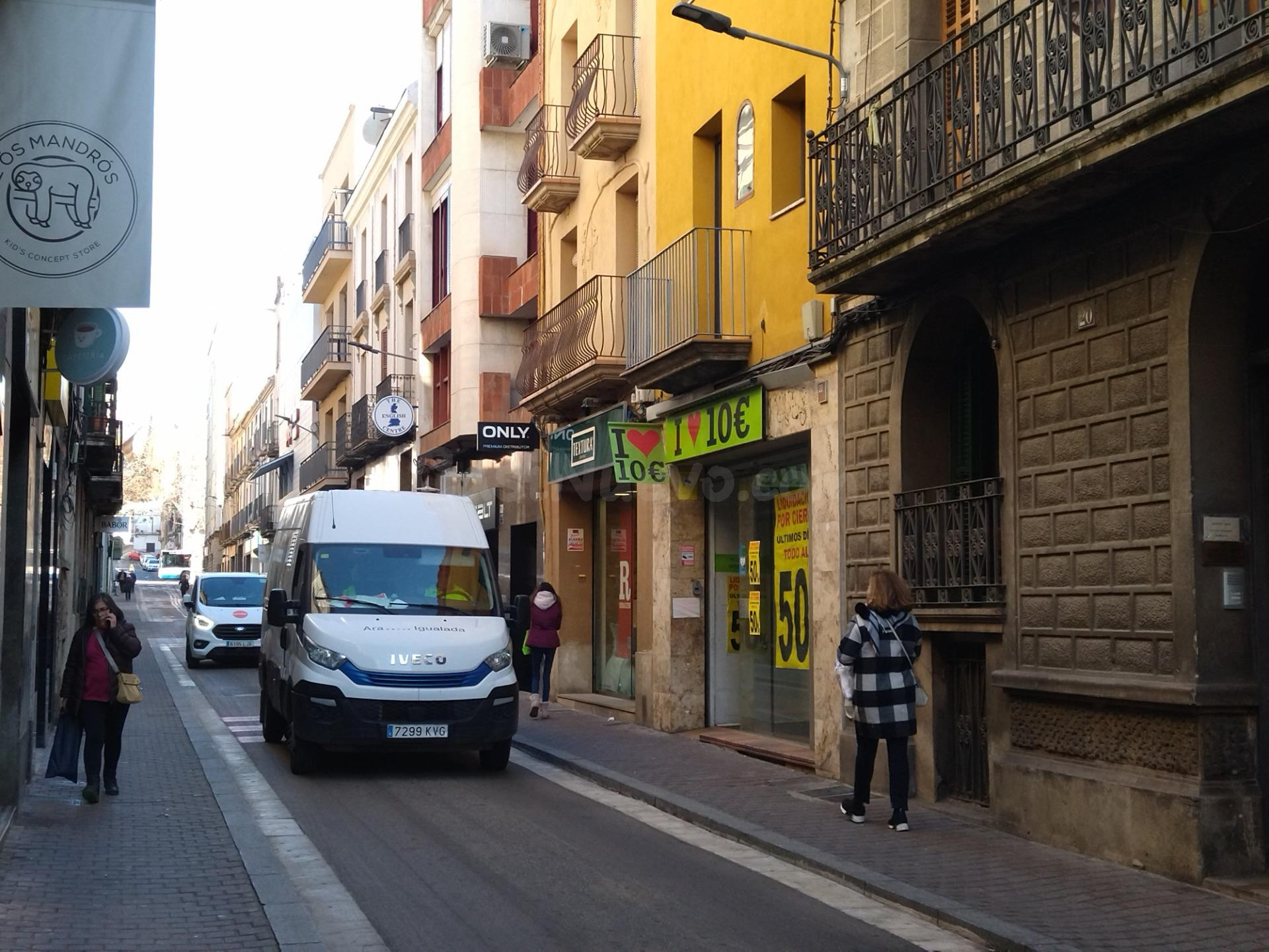 Local en plena zona comercial d'Igualada