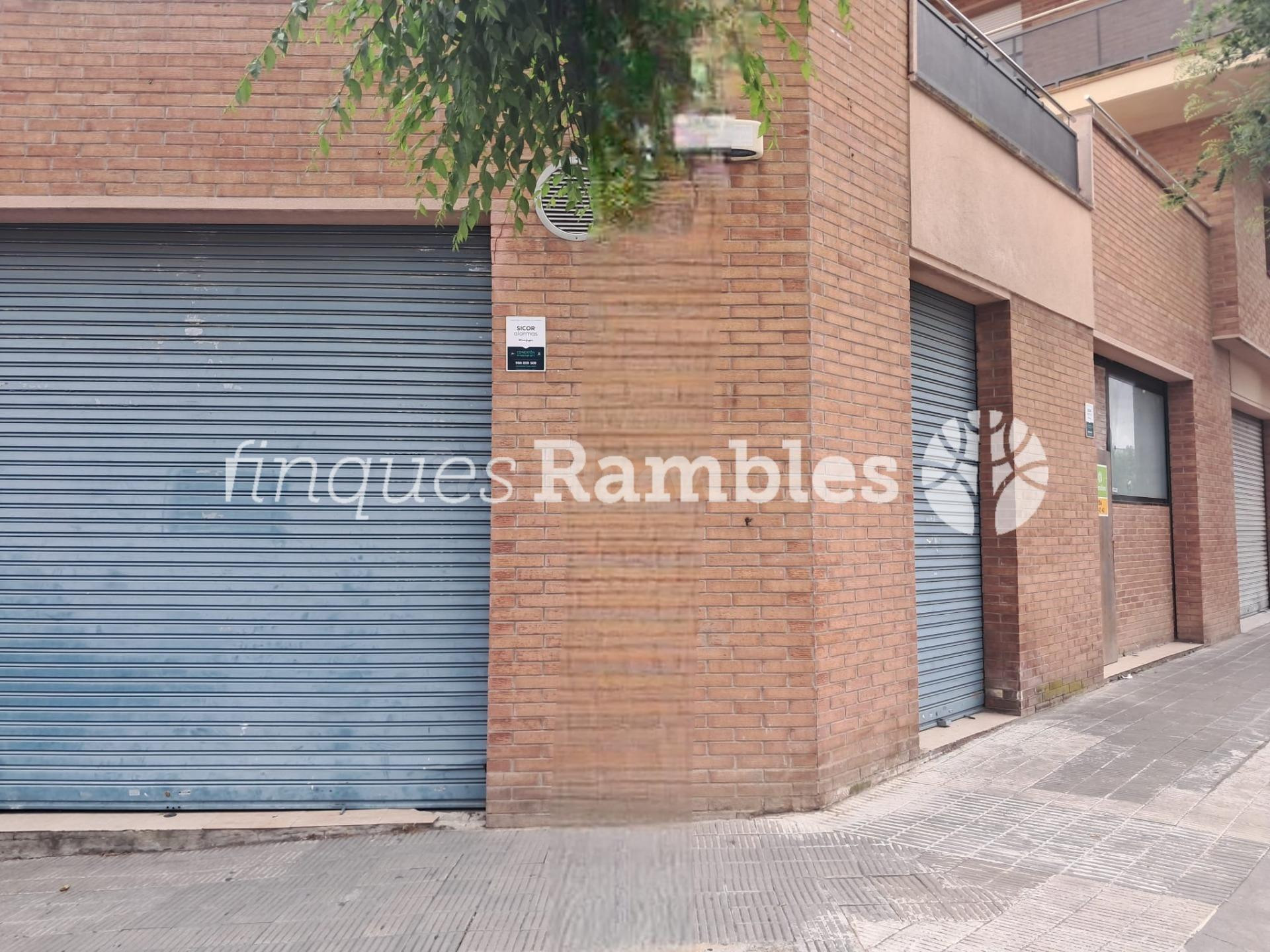 Local comercial 136m² en venta - Igualada - foto 2
