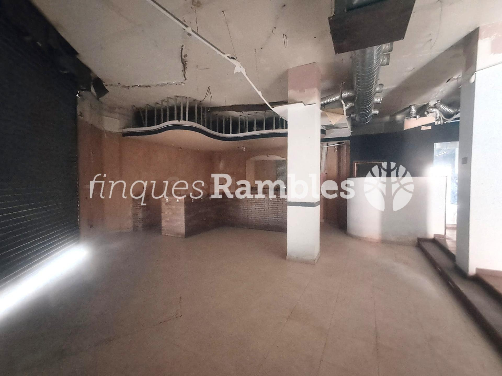 Local comercial 136m² en venta - Igualada - foto 4