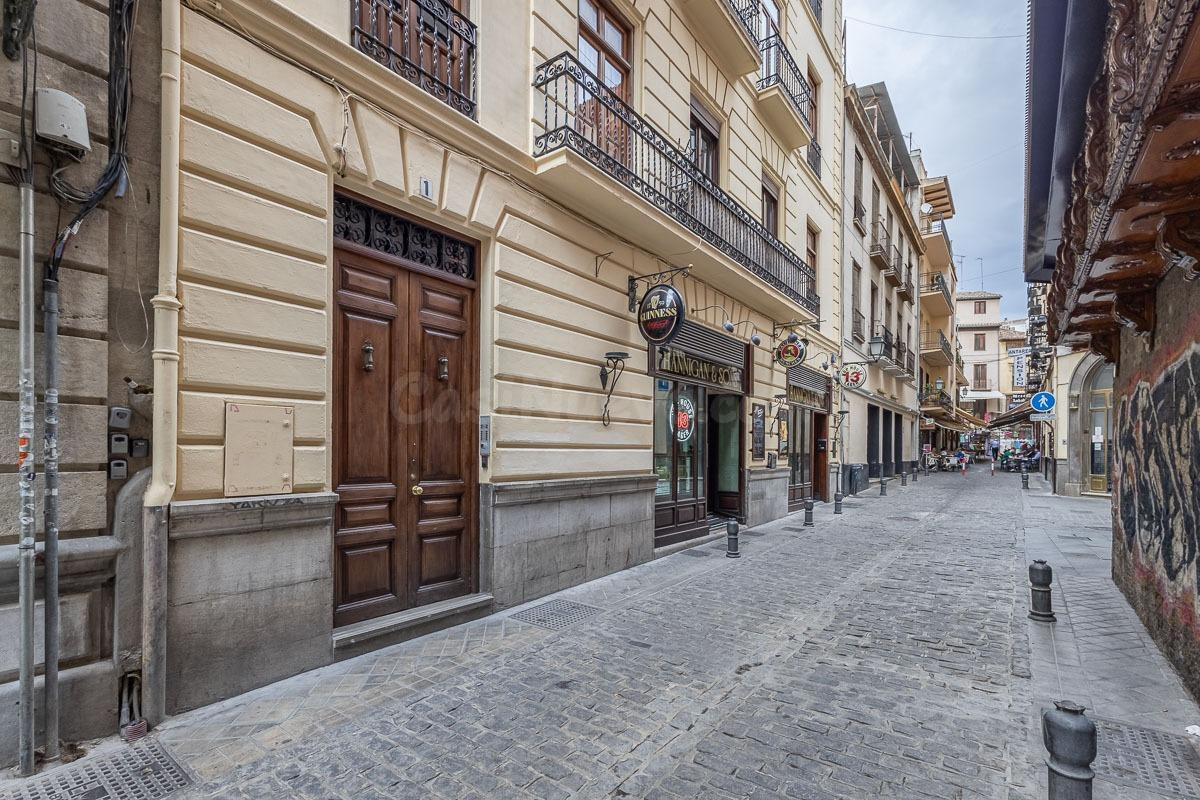 Tu Piso en el Centro Histórico de Granada – Reformado y List