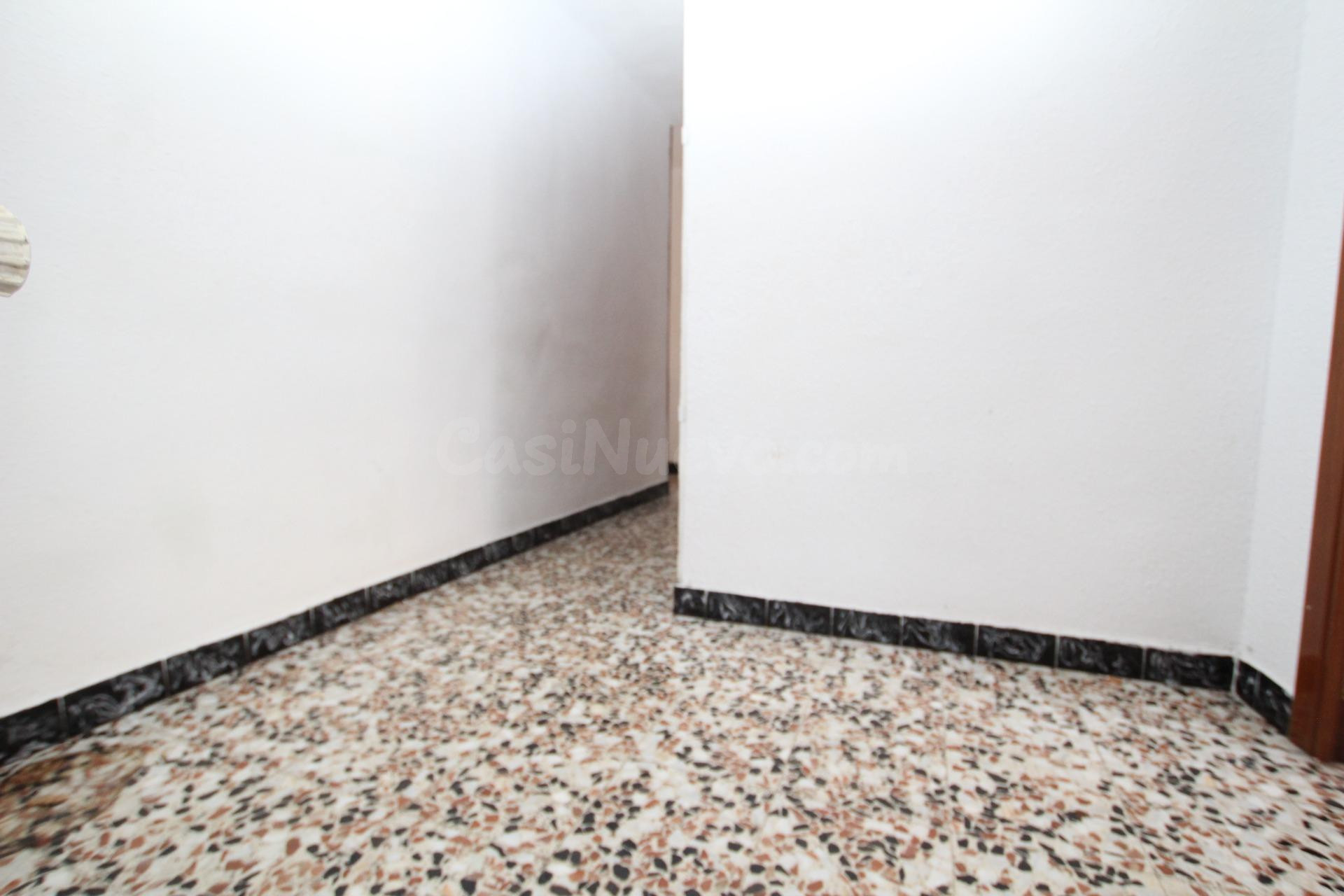 Amplio Piso en Ejea de los Caballeros - foto 3