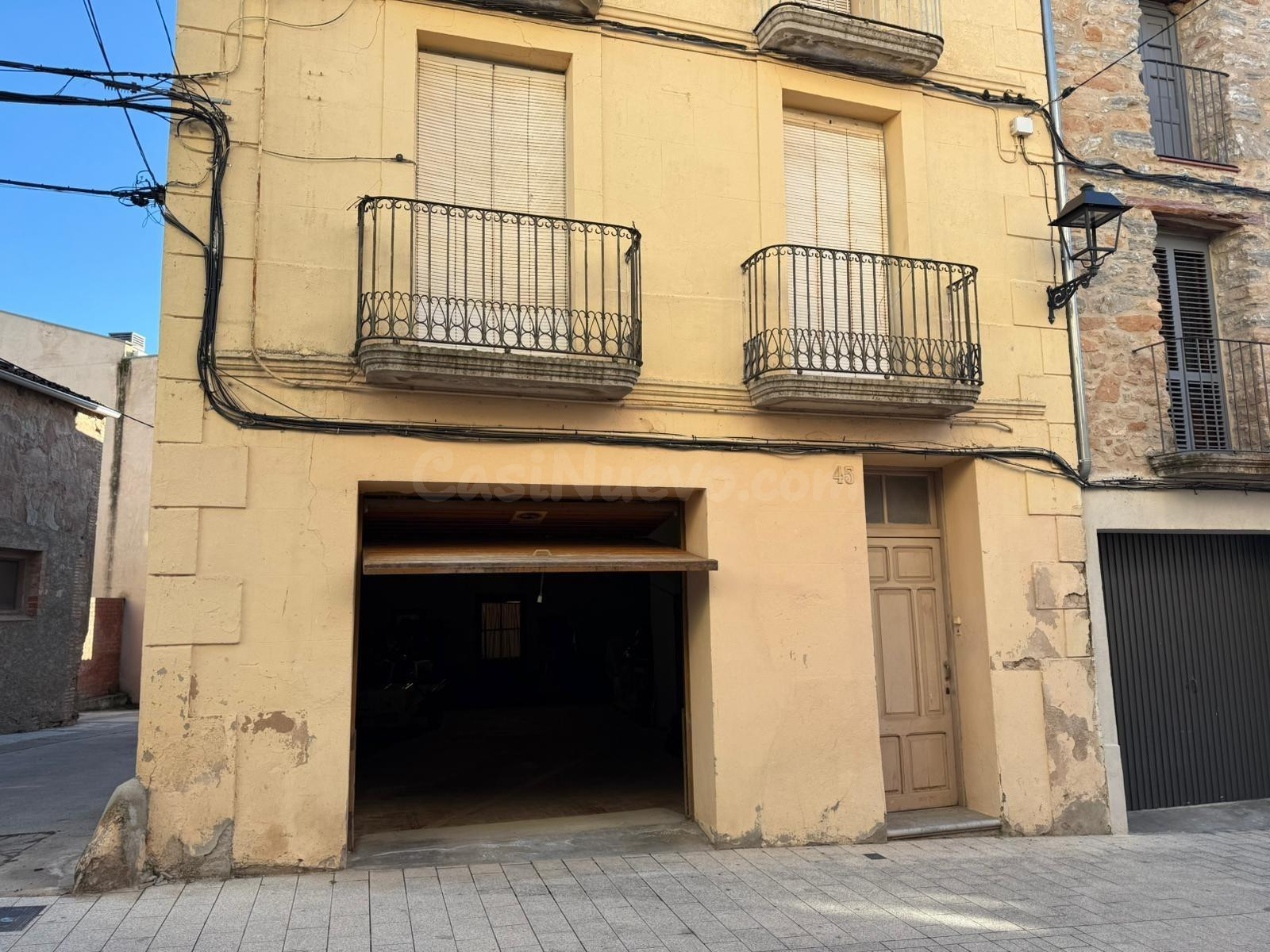 CASA AMB GARATGE I DOS PISOS INDEPENDENTS A SANT MARTÍ DE TO - foto 2