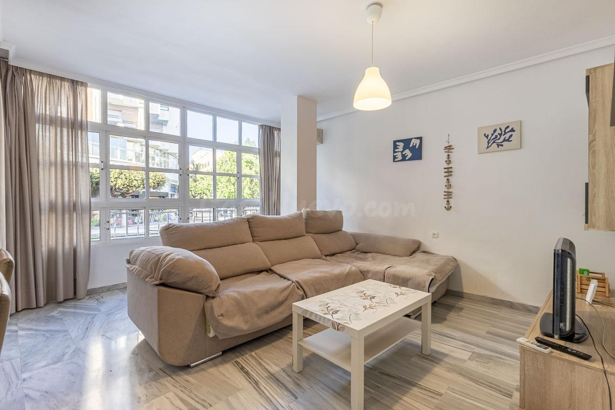 Gran oportunidad en la zona de Los Ríos – Motril - foto 2