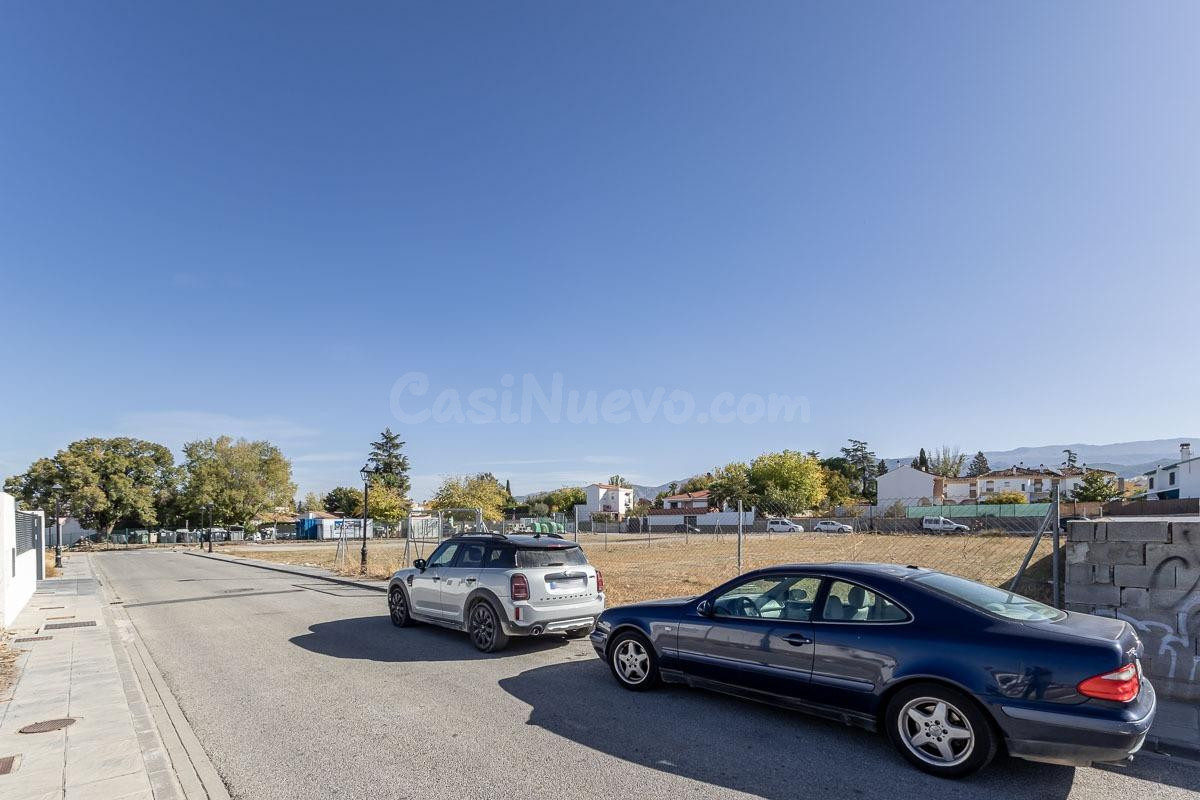 Solar de 1.175 m2 en Ogijares - foto 4