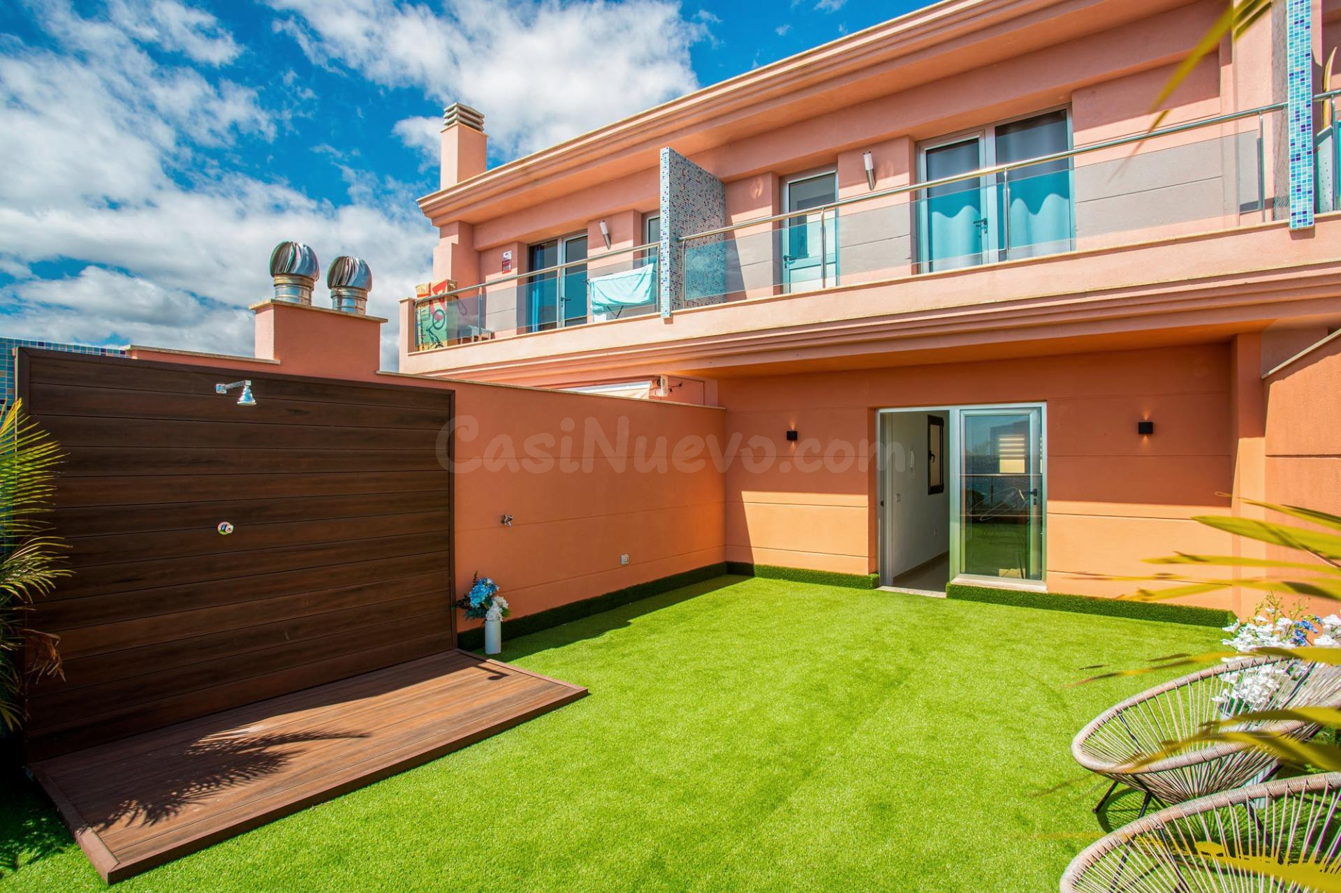 DÚPLEX REFORMADO CON GRAN TERRAZA Y VISTAS AL MAR EN EL CENTRO DE ARGUINEGUÍN - foto 2