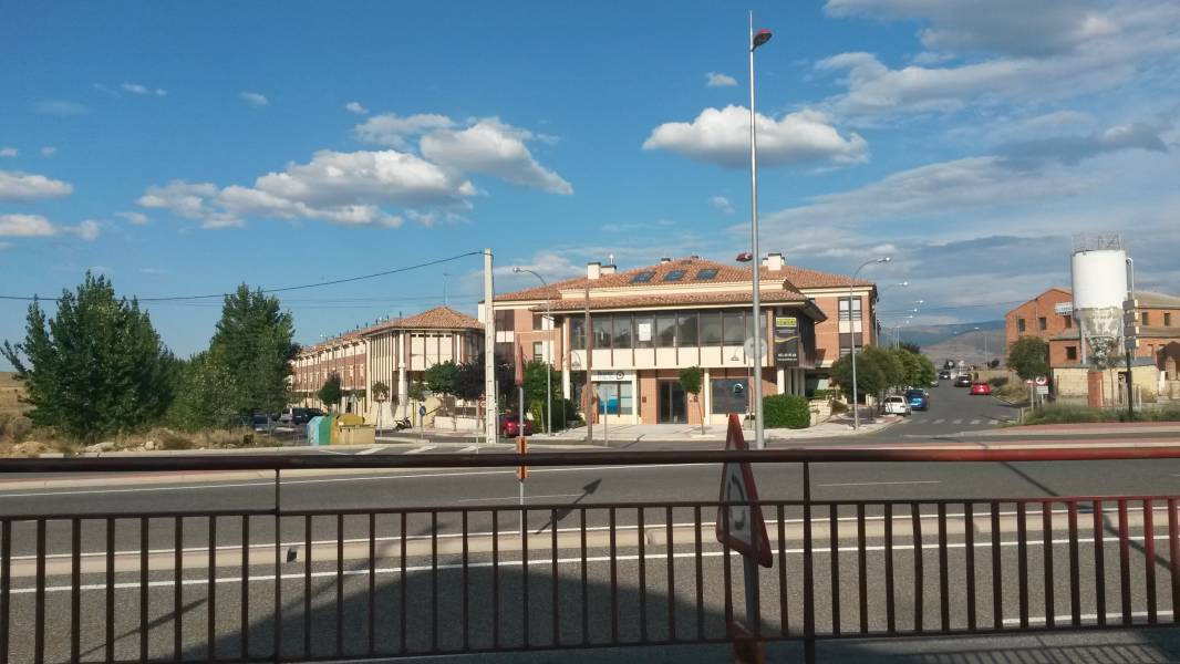 LOCAL EN LA LASTRILLA EN BRUTO - foto 4
