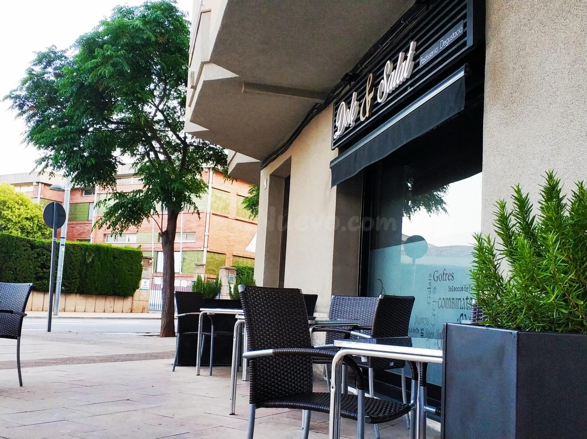 Local comercial amb múltiples possibilitats a la zona de Set - foto 2