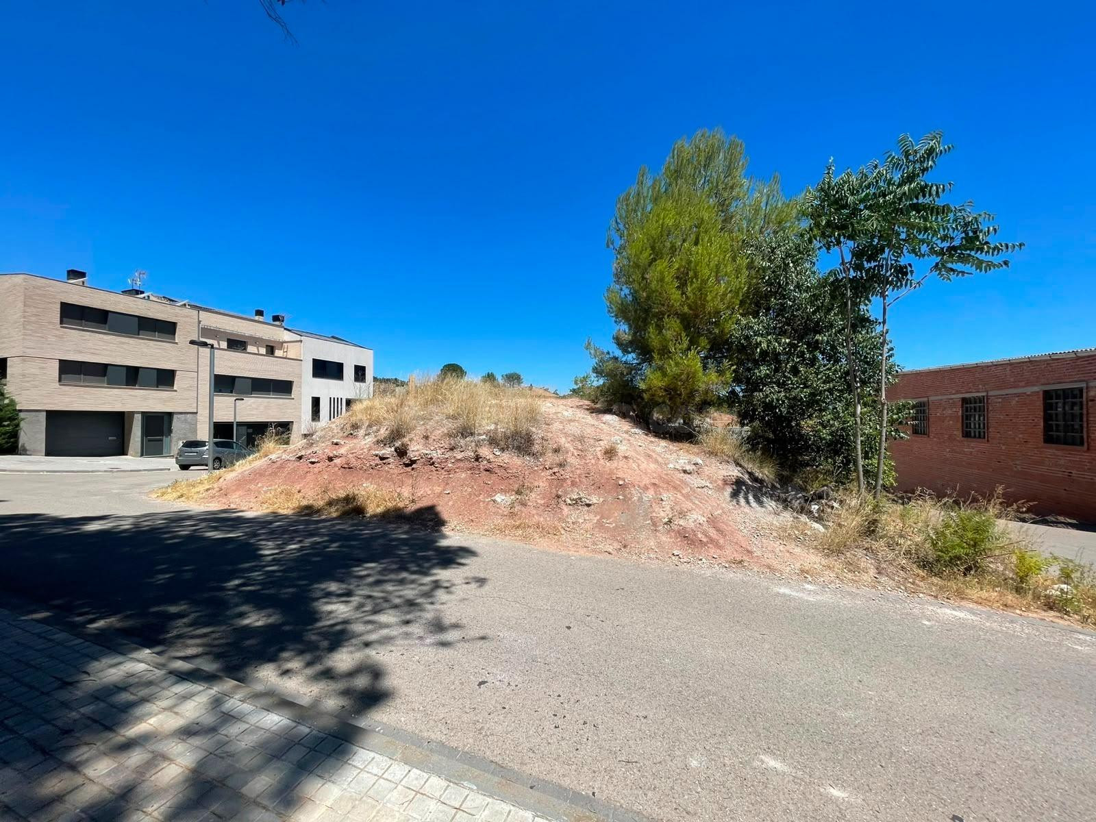 Terreny Urbà amb gran potencial edificatori al centre de San - foto 4