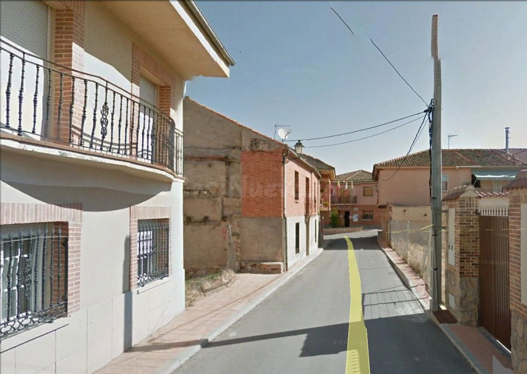 SOLAR URBANO EN EL PUEBLO - foto 5