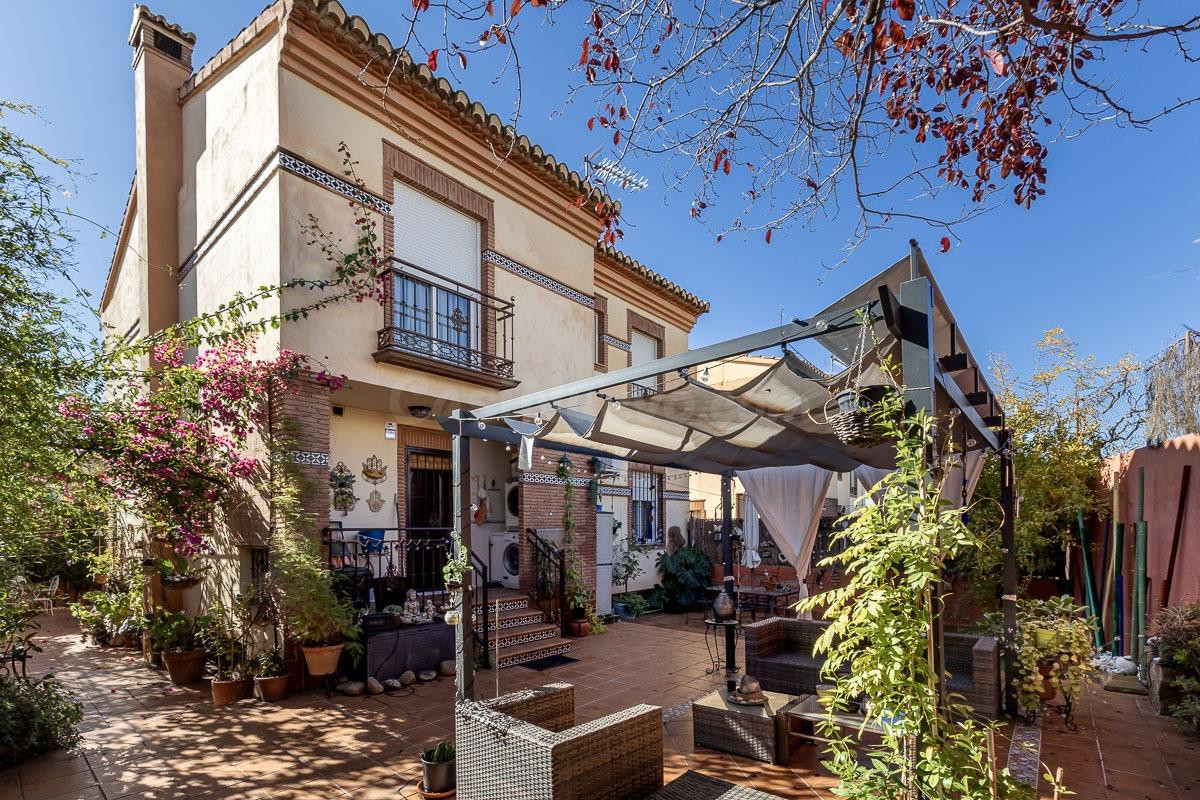 Chalet independiente en Huetor Vega