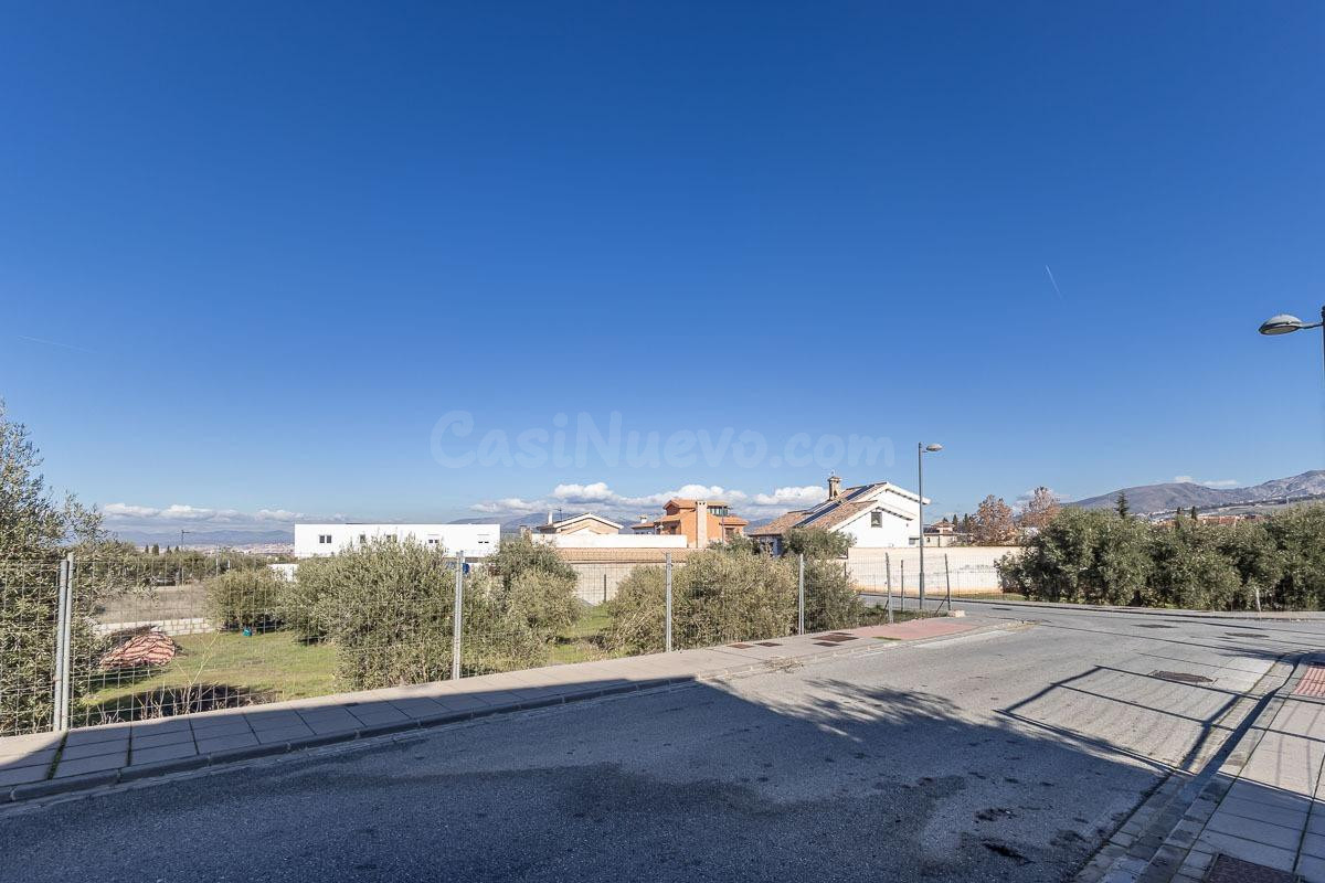 SOLAR CON USO RESIDENCIAL EN VENTA EN LA ZUBIA - foto 5
