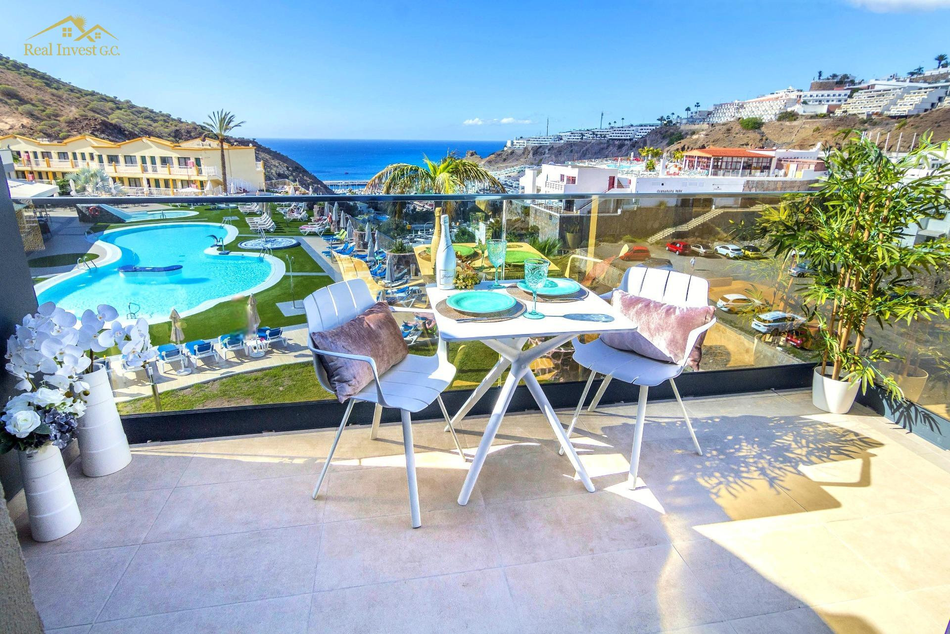 APARTAMENTOS RECIÉN RENOVADOS EN UN ESTILO MODERNO CON BALCÓN AMPLIO Y VISTAS AL MAR EN NATURAL PARK, AGUA DE LA PERRA - PUERTO RICO