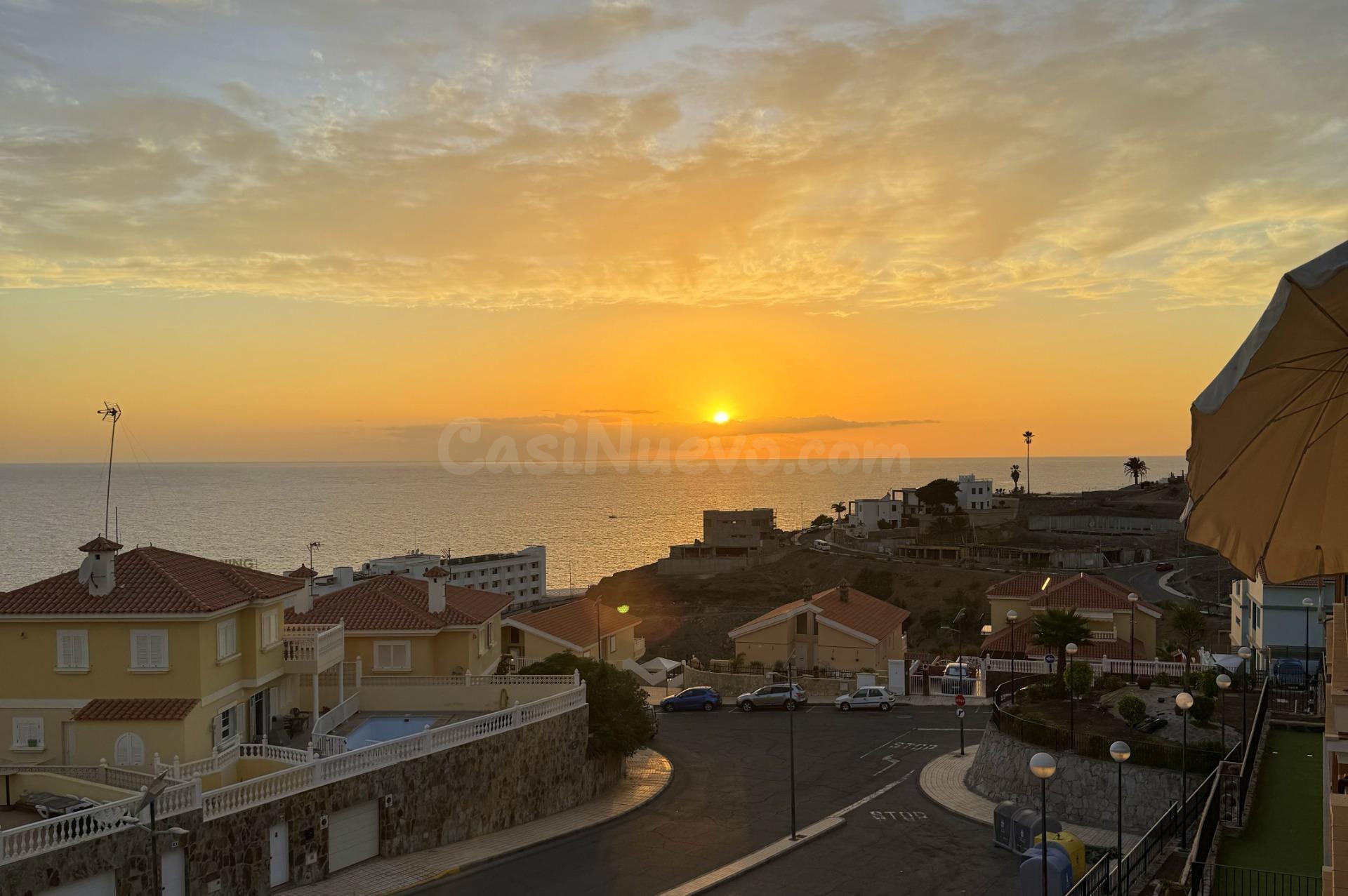 SE ESTÁ CONSIDERANDO LA VENTA DE ESTE ELEGANTE APARTAMENTO DE LUJO DE 197 M2 (EN TOTAL) EN LA ÚLTIMA PLANTA DEL BLOQUE 2, MONTE CARRERA - EN LA PARTE HACÍA EL MAR. VISTAS PANORÁMICAS AL OCÉANO. - foto 3