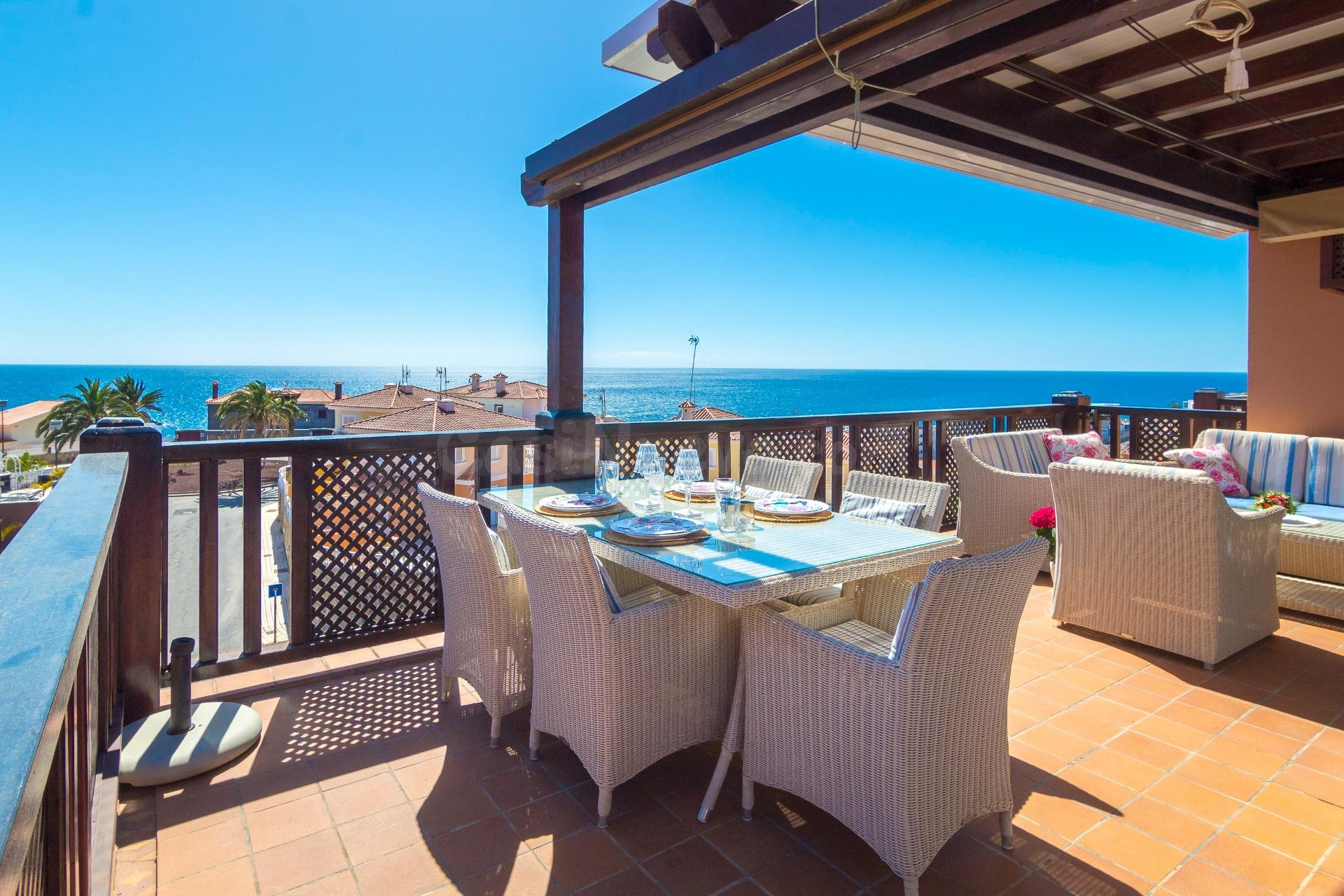 SE ESTÁ CONSIDERANDO LA VENTA DE ESTE ELEGANTE APARTAMENTO DE LUJO DE 197 M2 (EN TOTAL) EN LA ÚLTIMA PLANTA DEL BLOQUE 2, MONTE CARRERA - EN LA PARTE HACÍA EL MAR. VISTAS PANORÁMICAS AL OCÉANO. - foto 5