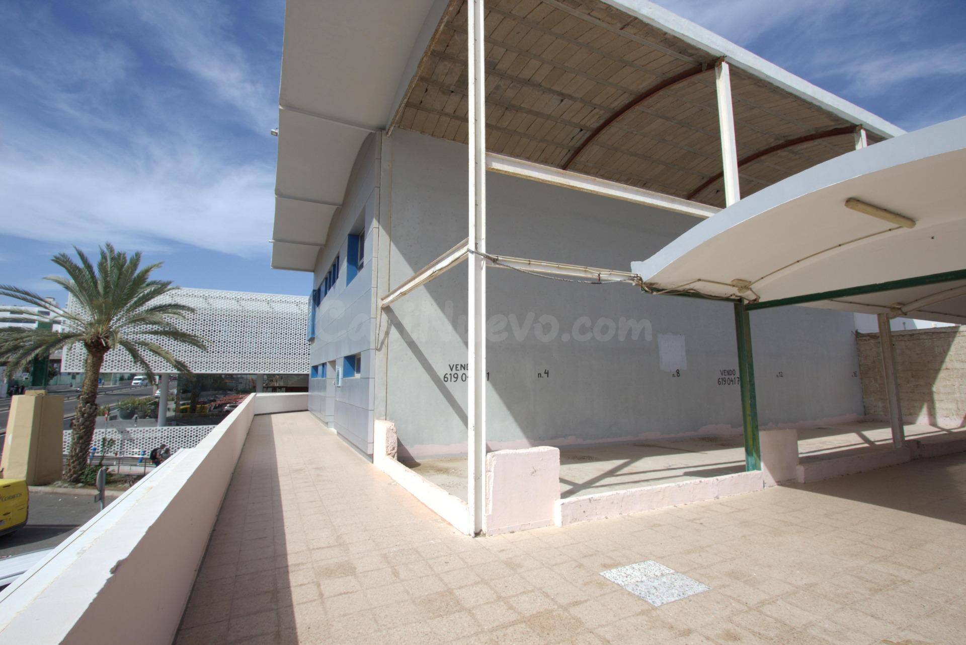 AMPLIO LOCAL COMERCIAL EN EL CC EUROPA EN SAN FERNANDO - foto 3