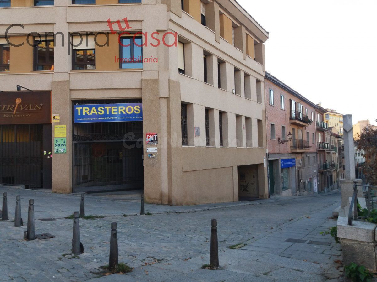 VENTA.-.PLAZAS DE GARAJE.-.AVENIDA DEL ACUEDUCTO