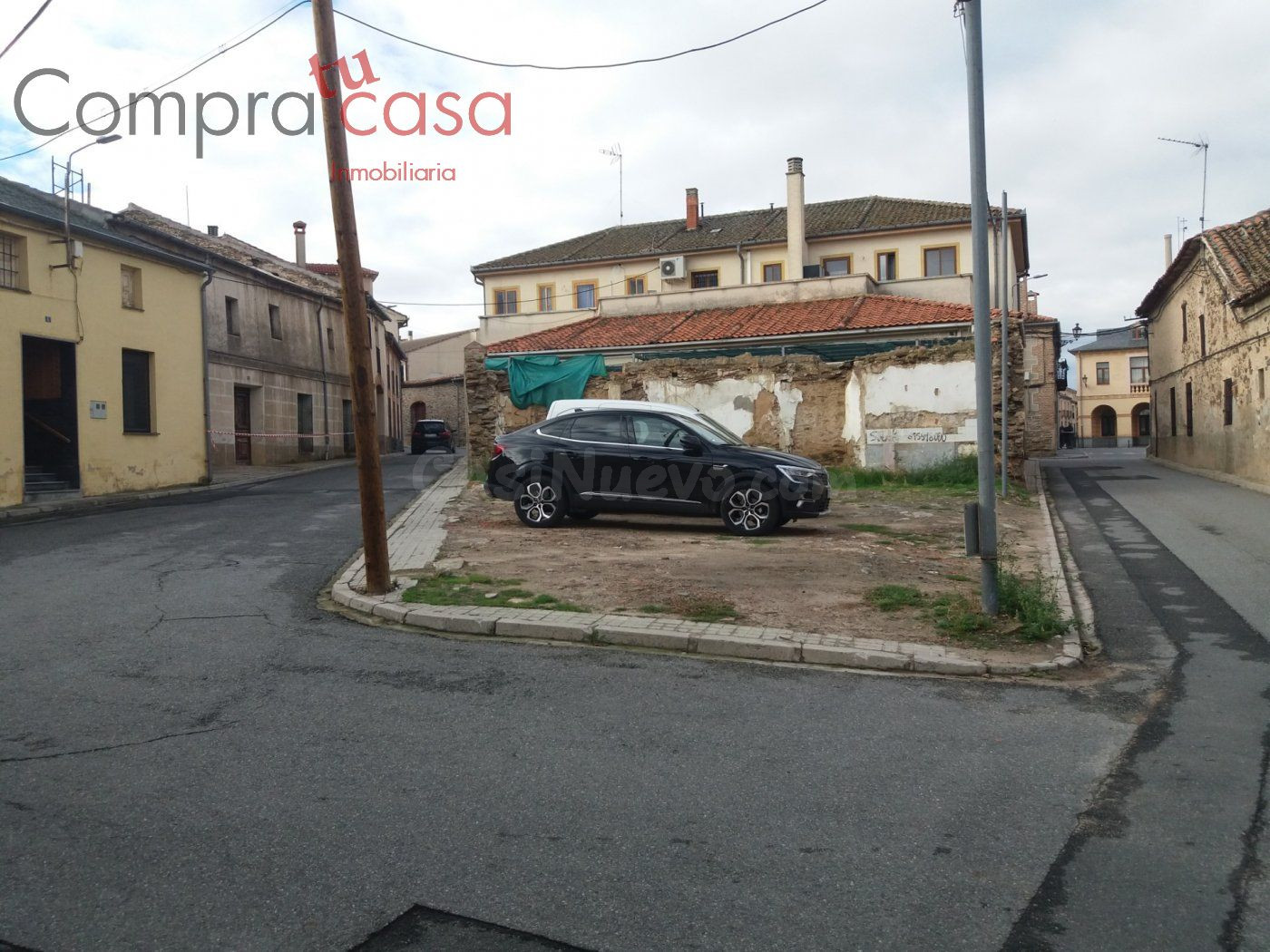 VENTA SOLAR-BERNARDOS-A TRES CALLES