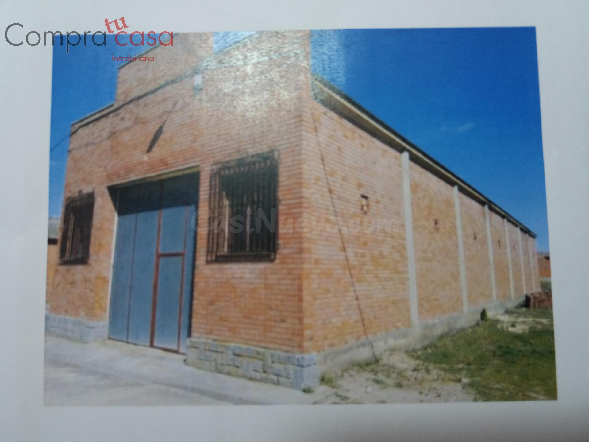 VENTA NAVE DE CALIDAD CERCANA A CUELLAR.