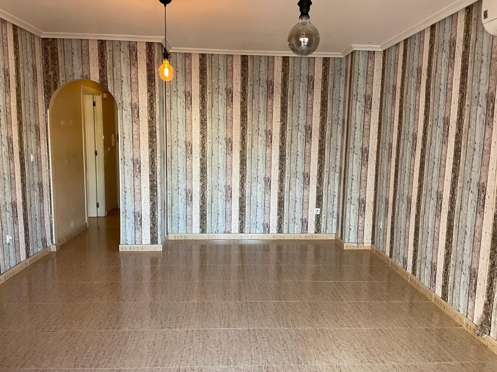 APARTAMENTO REFORMADO EN EL CENTRO DE TORREVIEJA