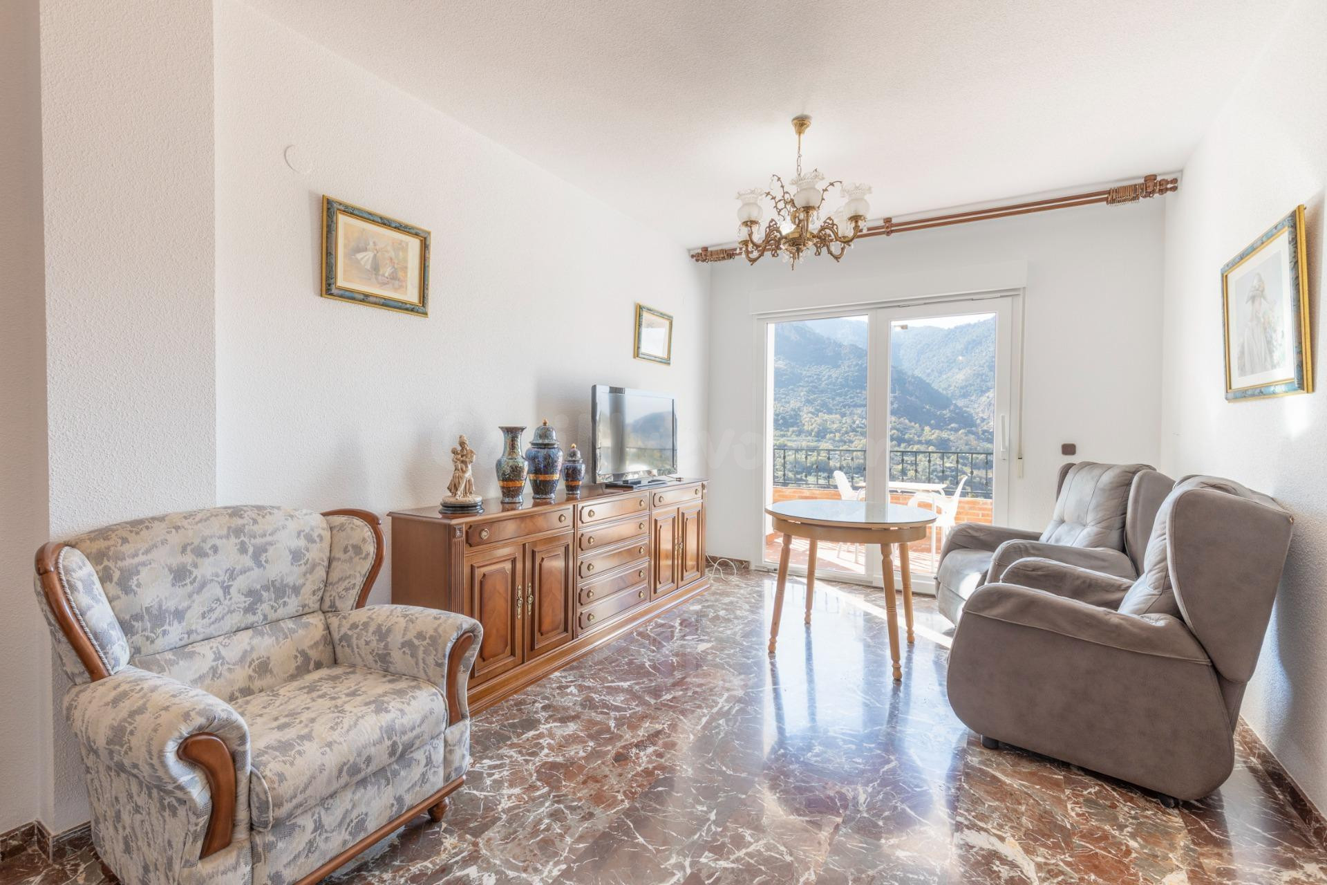 Piso luminoso con vistas despejadas en Güejar Sierra - foto 3