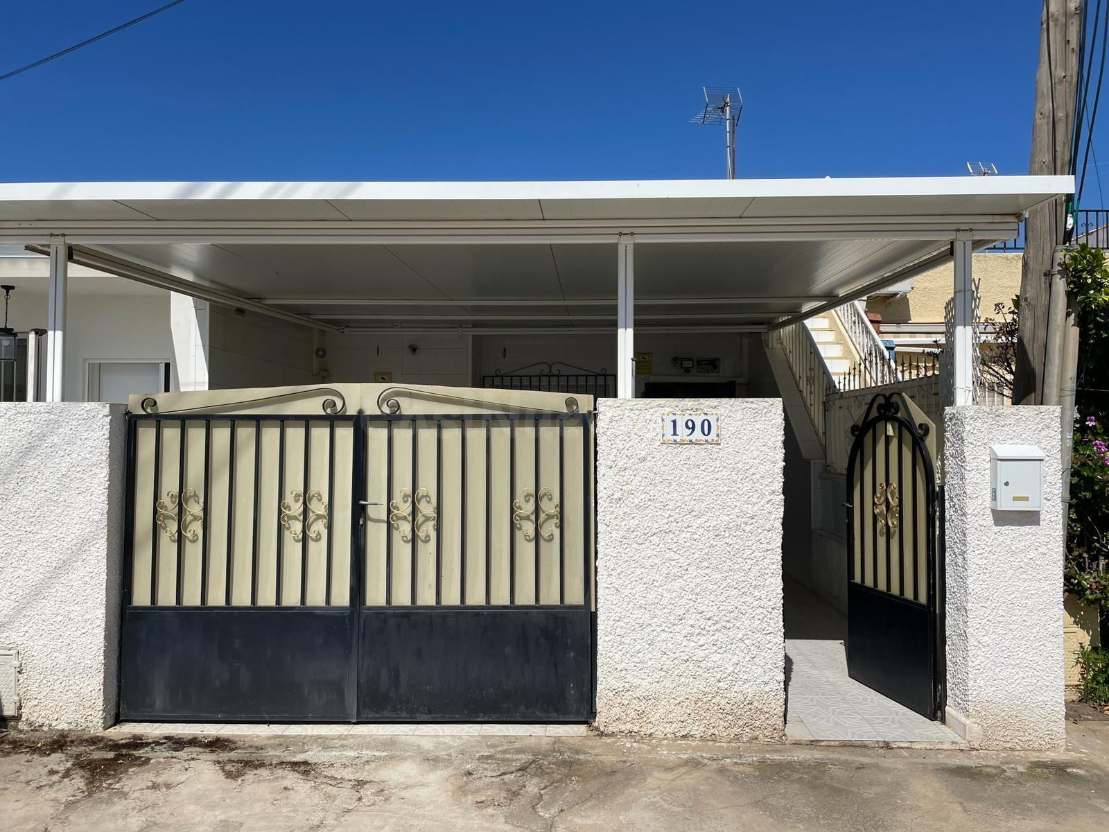 Bungalow en Planta Baja con Gran Terraza y Parking en La Torreta III, Torrevieja