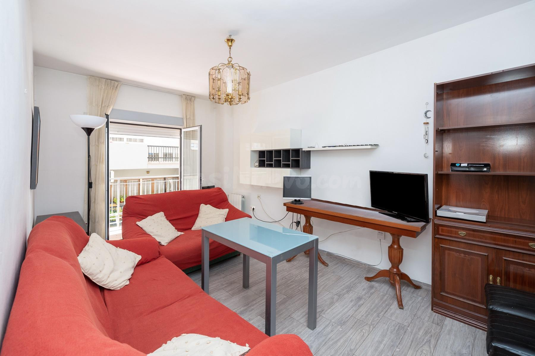 Piso en venta con 4 dormitorios - foto 3