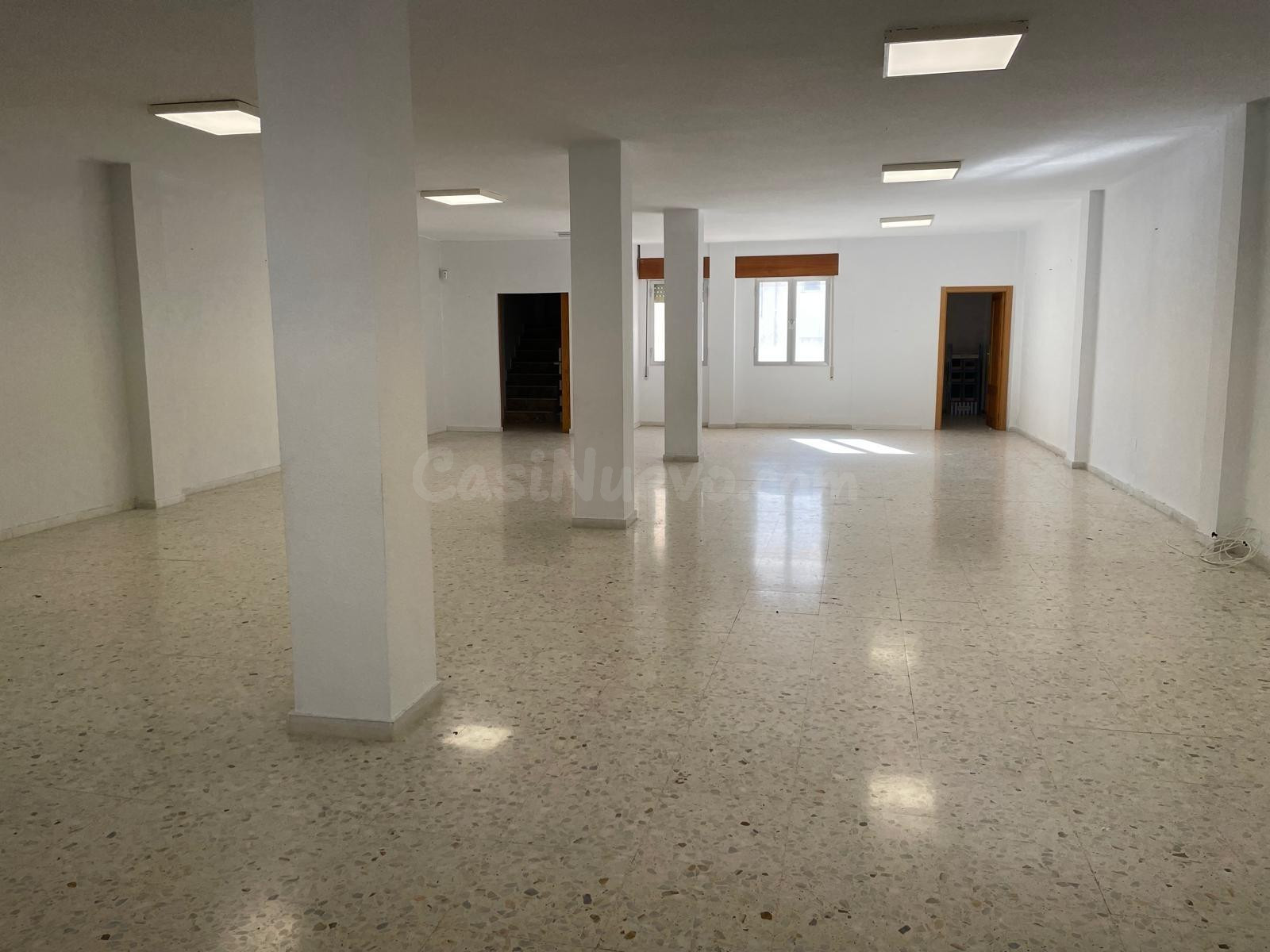 OPORTUNIDAD DE INVERSIÓN, EDIFICIO EN EL CENTRO DE TORREVIEJA - foto 5