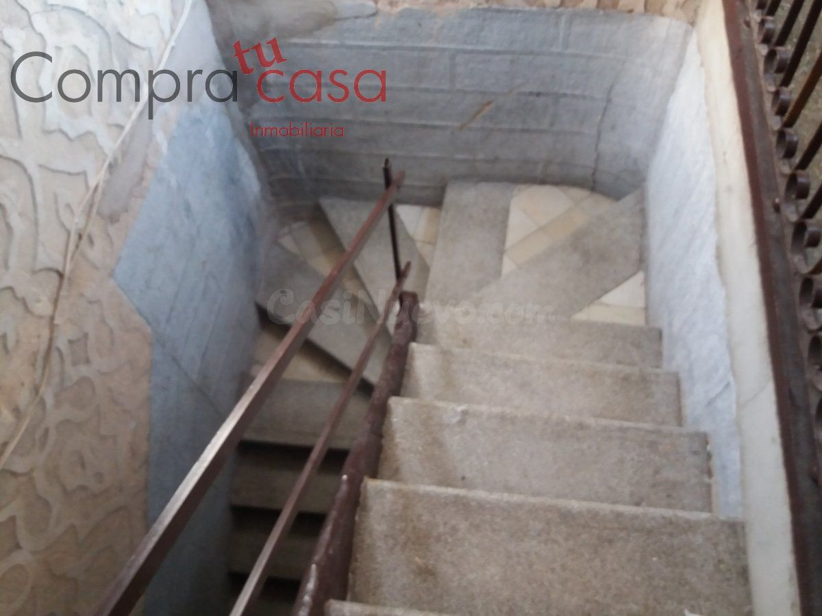 LOTE DE CASAS EN EL BARRIO DEL SALVADOR - foto 3