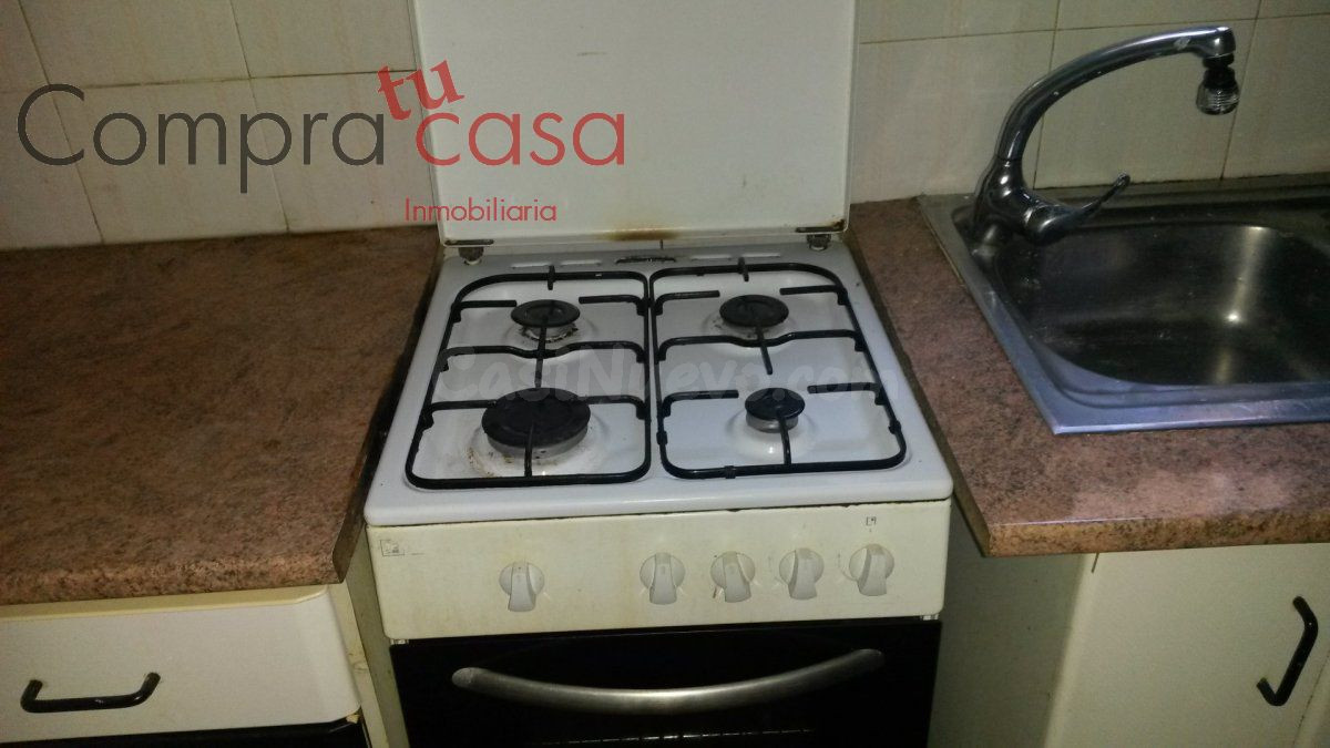 LOTE DE CASAS EN EL BARRIO DEL SALVADOR - foto 5