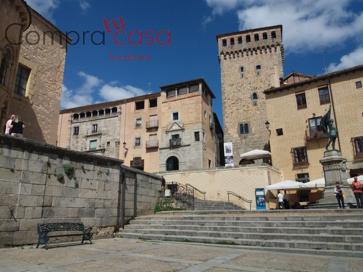 EDIFICIO PARA REFORMAR CASCO ANTIGUO