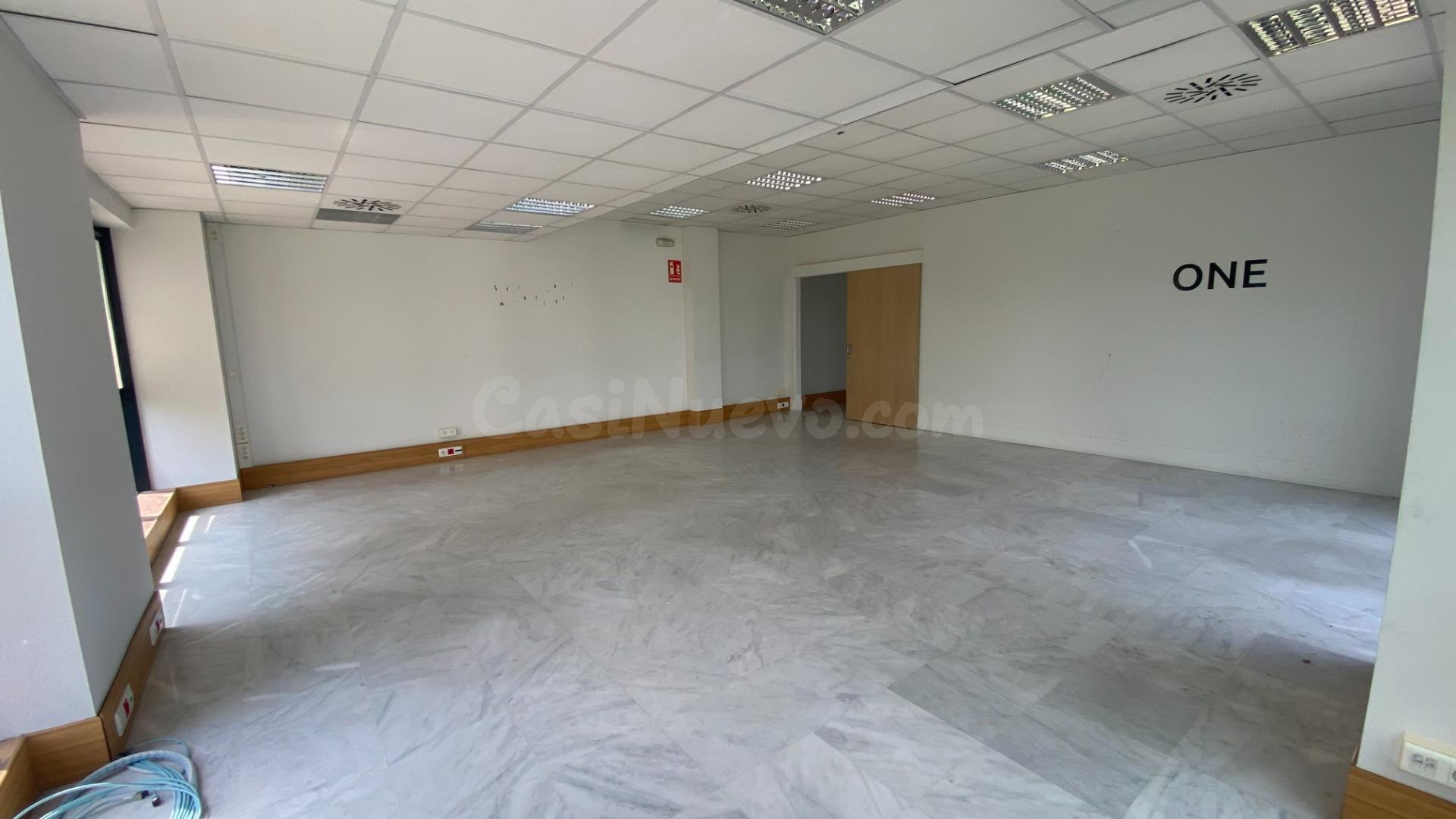 CARTUJA.- Edificio muy representativo, oficina, recepción, 1 - foto 3