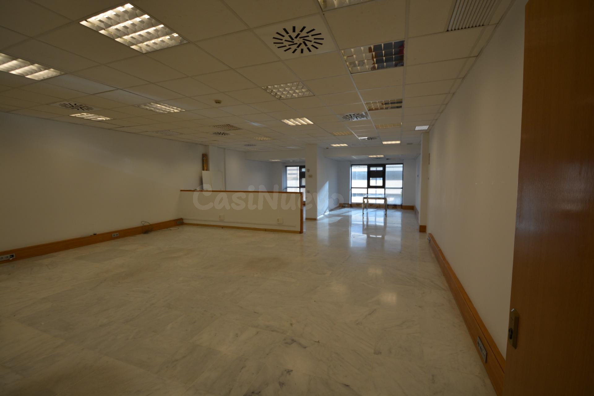 ISLA DE LA CARTUJA.- AMERICO VESPUCIO. OFICINA DE 125 M2 - foto 2
