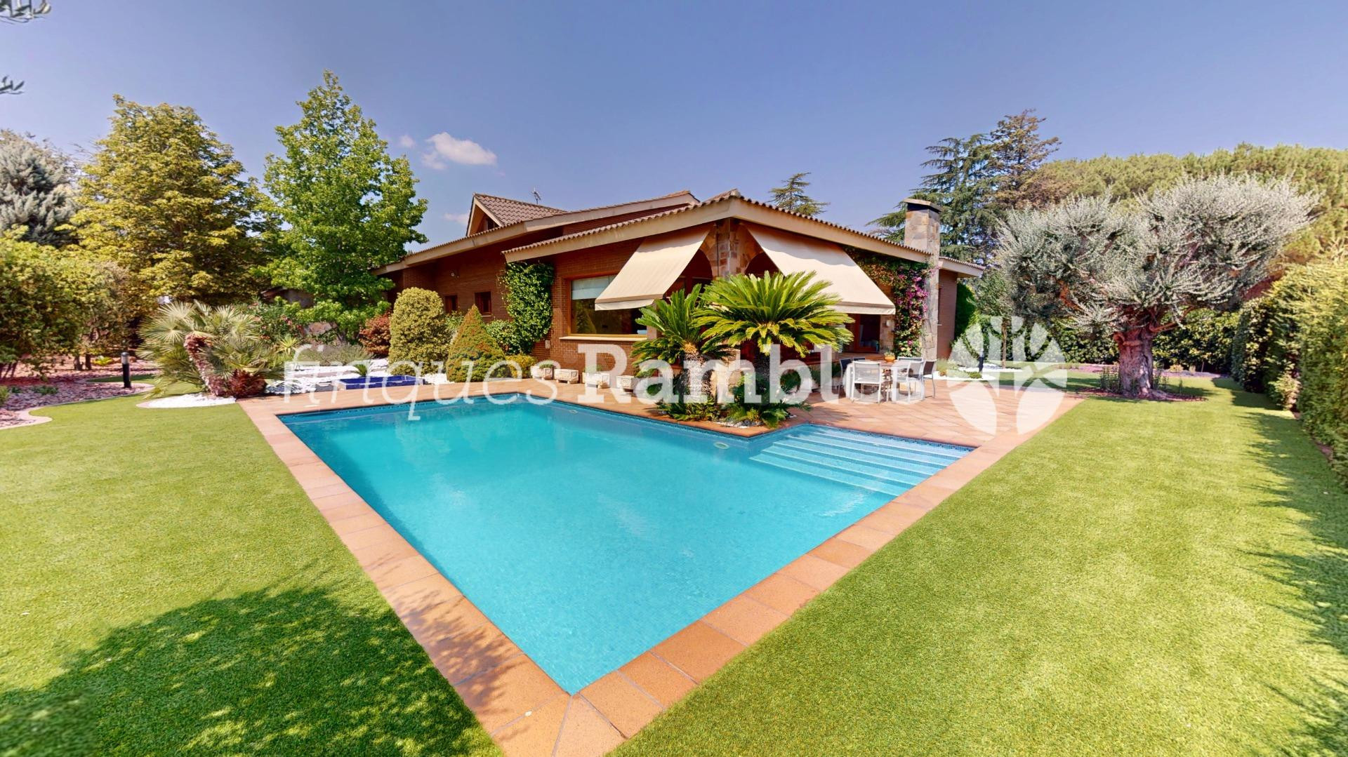 ESPECTACULAR CASA AL XARÓ, MILLOR QUE NOVA! - foto 2