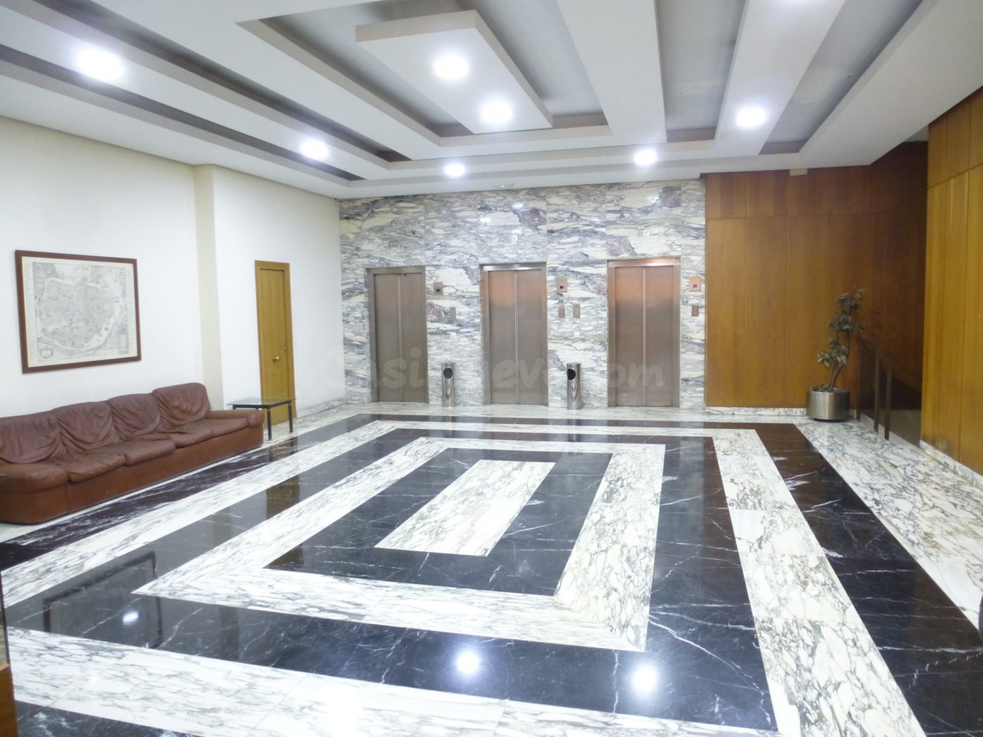LOS REMEDIOS - EDIFICIO REPRESENTATIVO.- OFICINA - foto 4